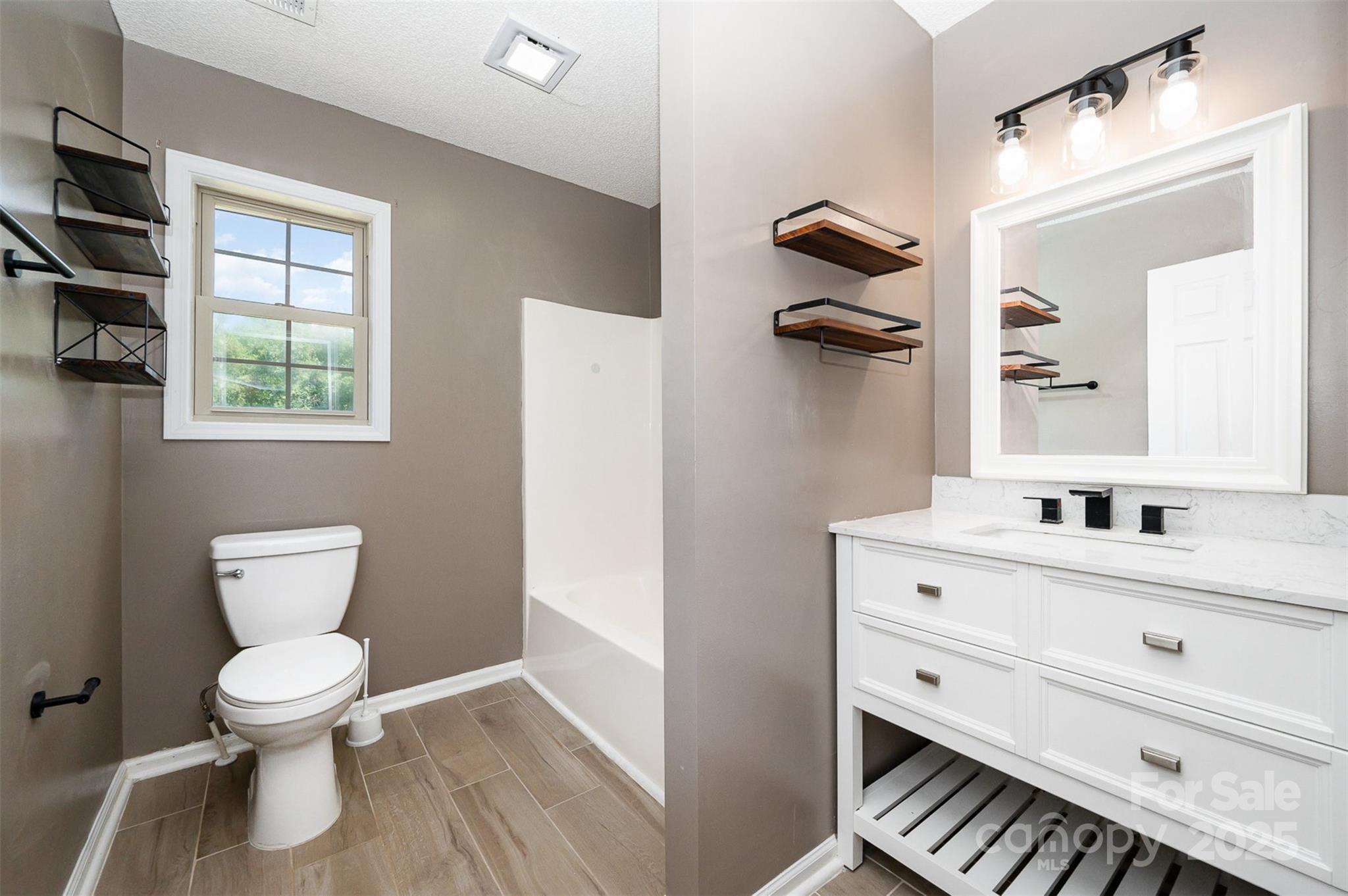 500 Pearl Place Lane