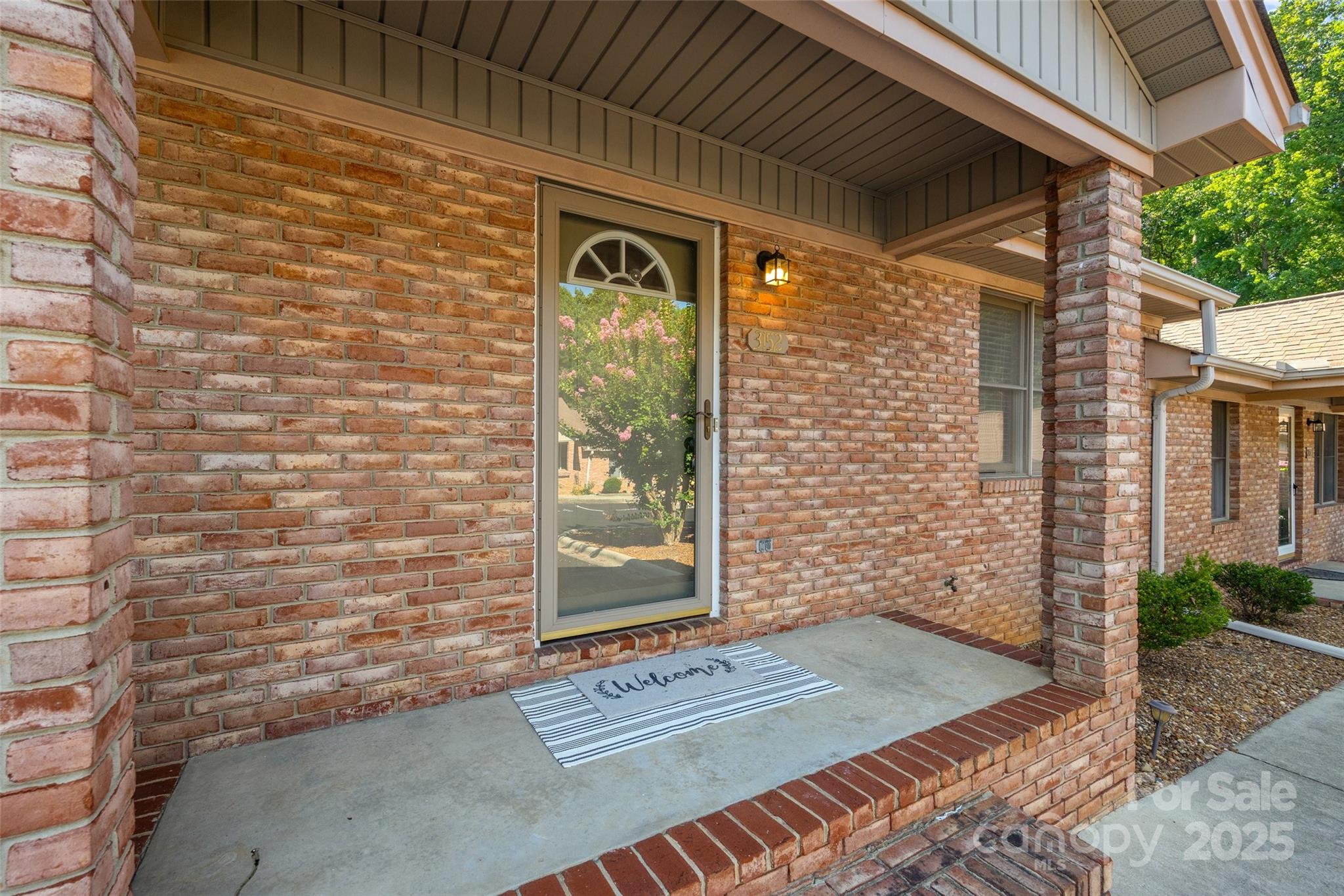 3152 Devonshire Drive Unit: 2