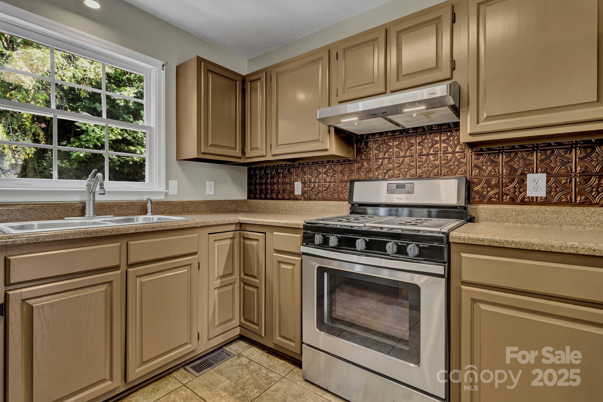 18 Southchase Drive