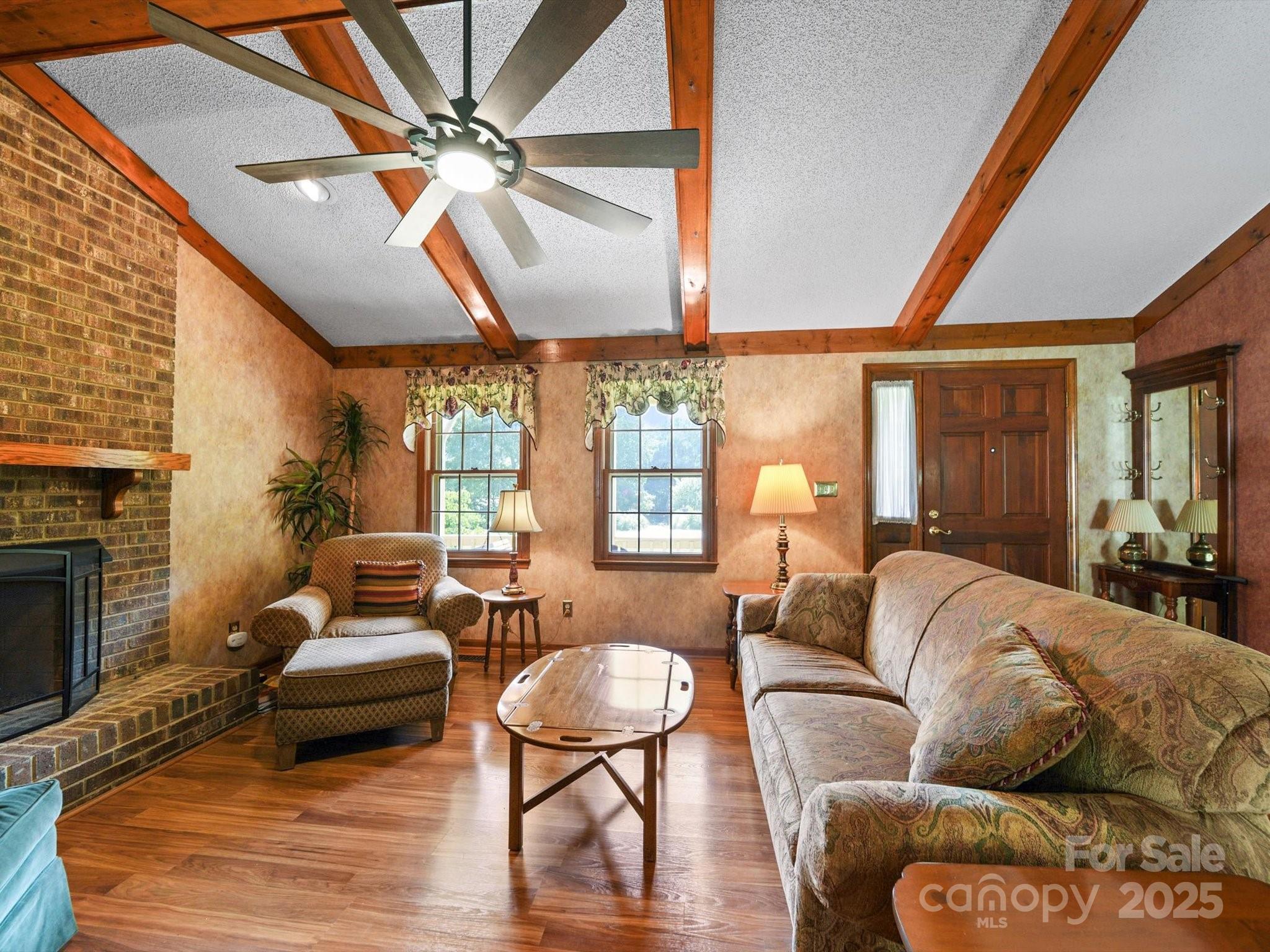 2621 Foxworth Drive