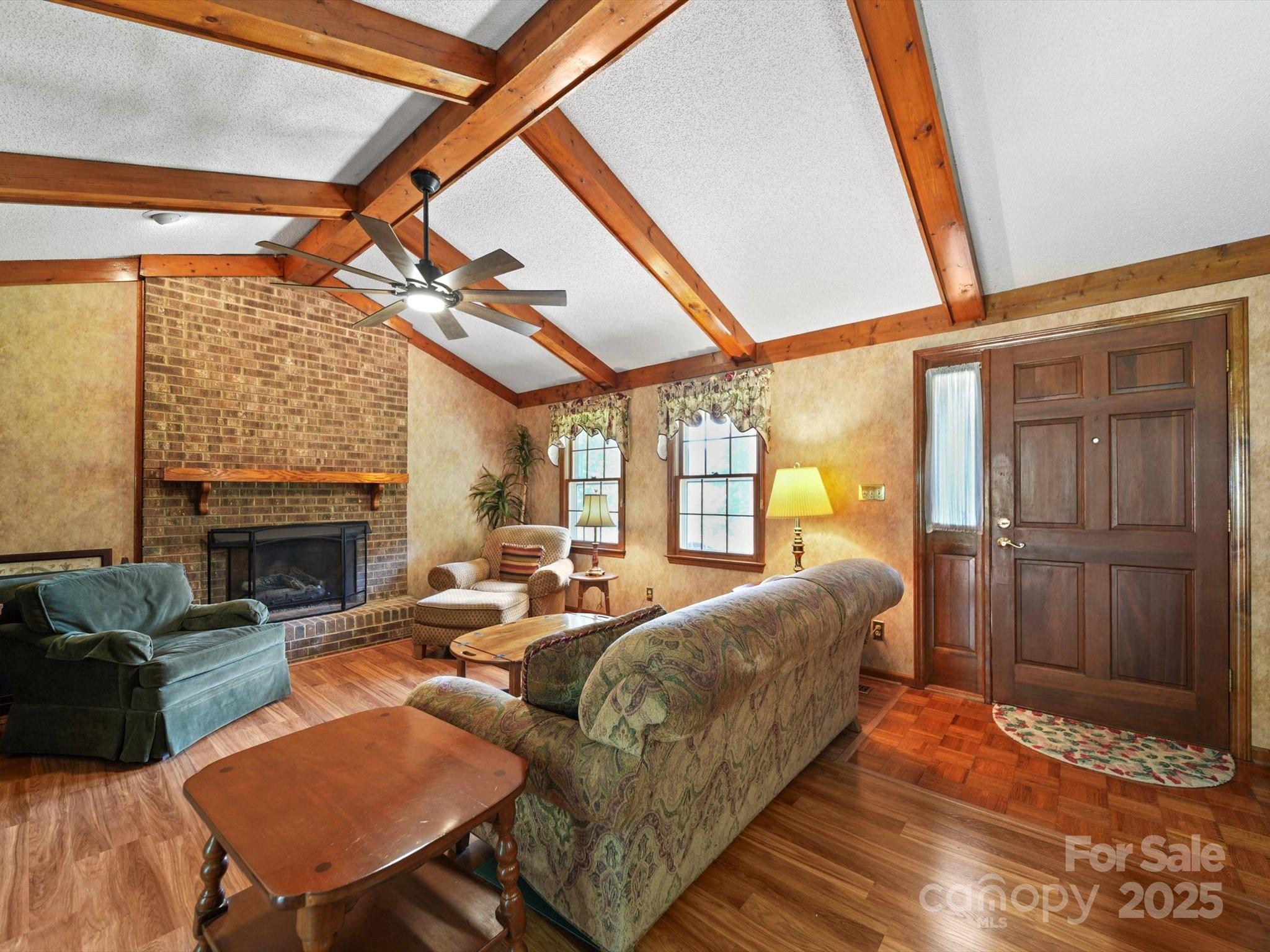 2621 Foxworth Drive