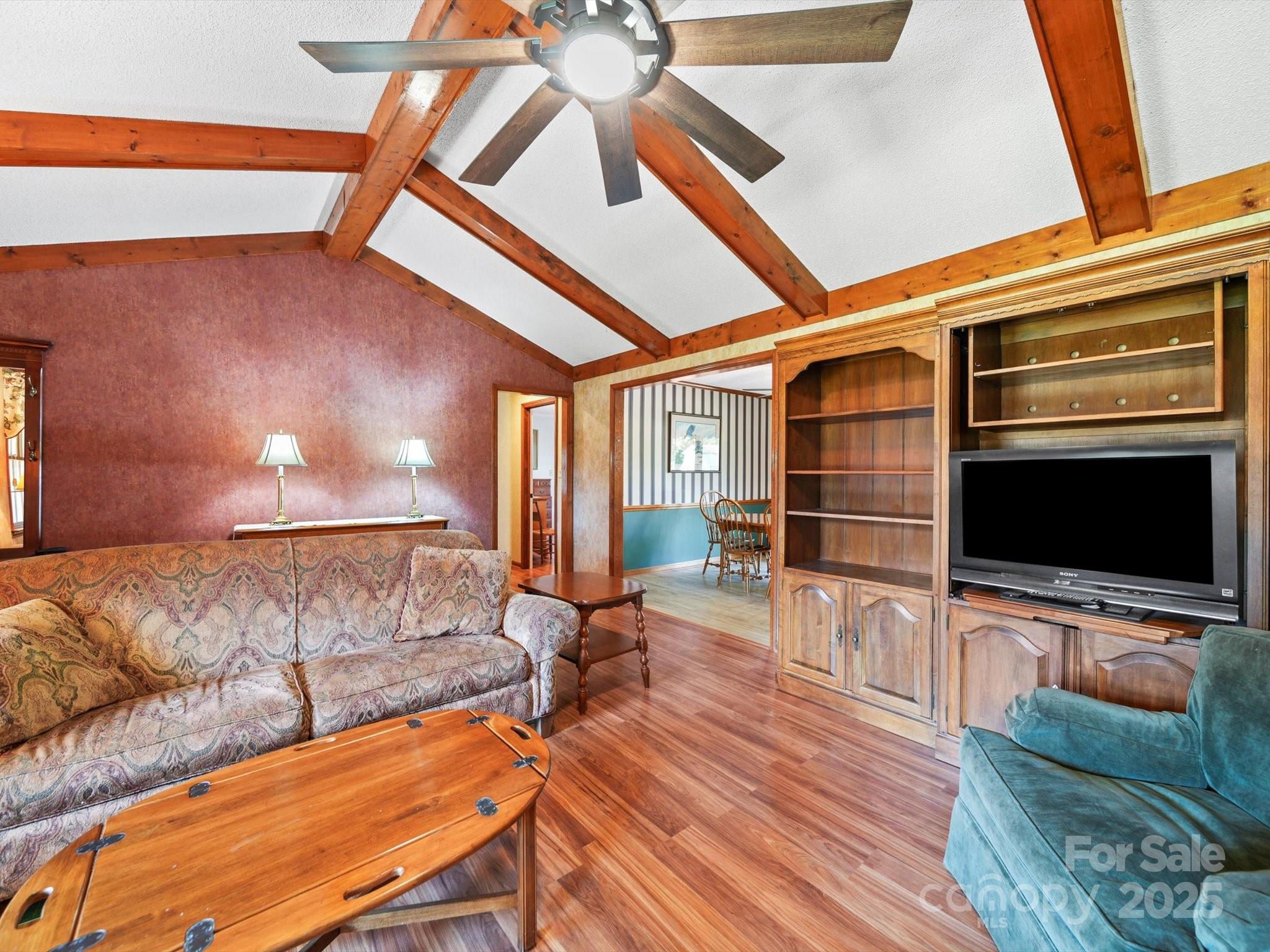 2621 Foxworth Drive