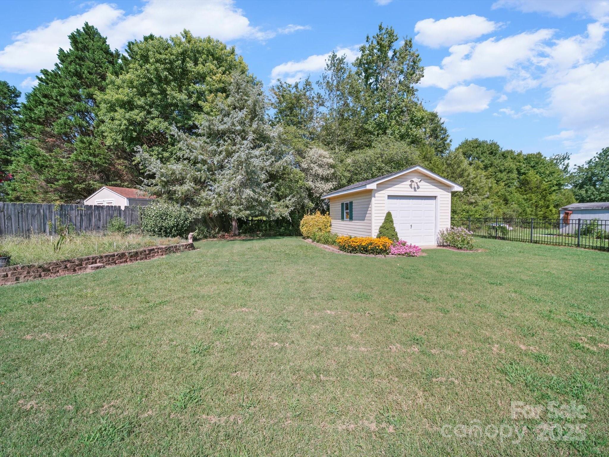2621 Foxworth Drive