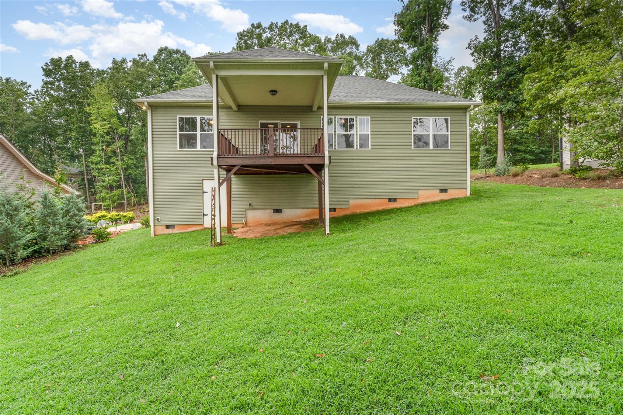 7593 Red Robin Trail