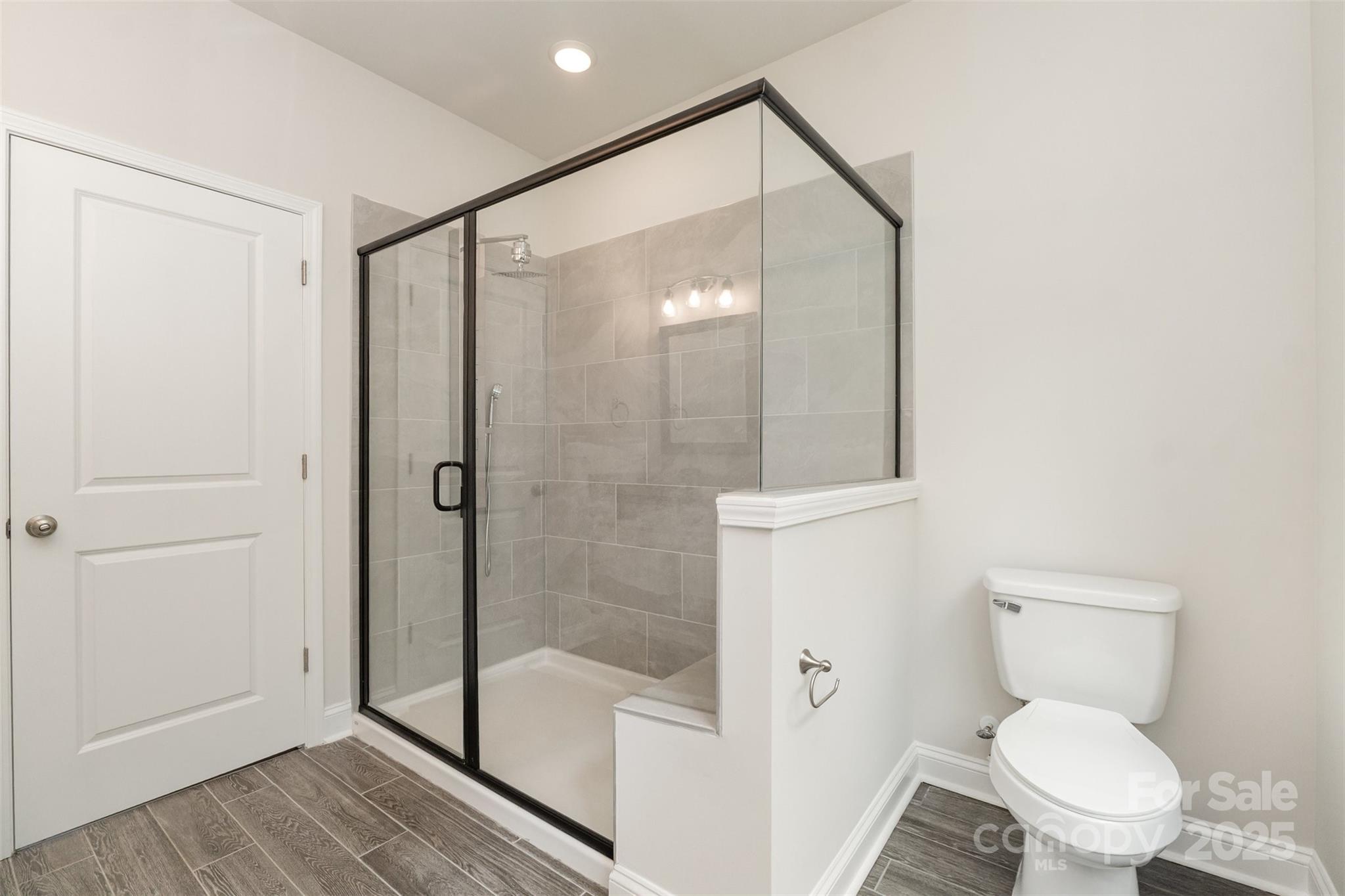 7593 Red Robin Trail