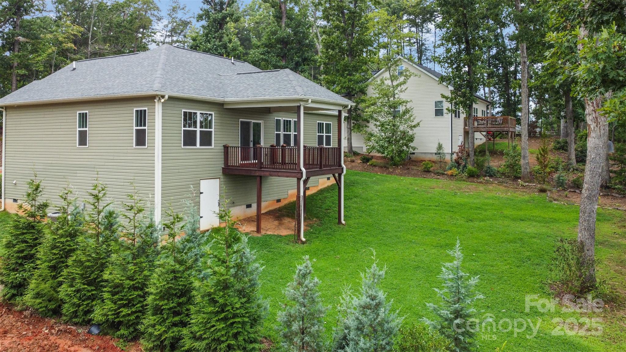7593 Red Robin Trail