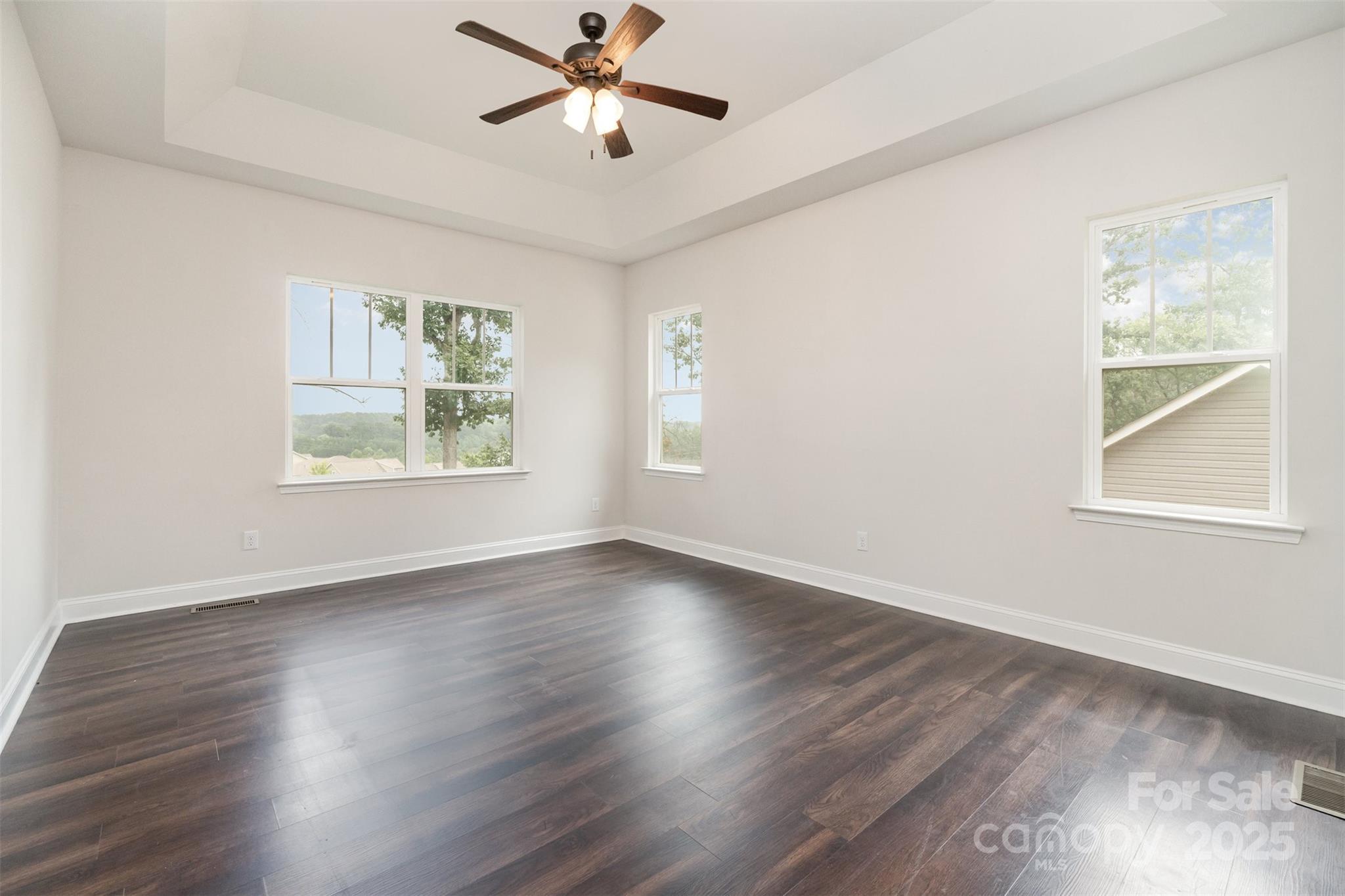 7593 Red Robin Trail