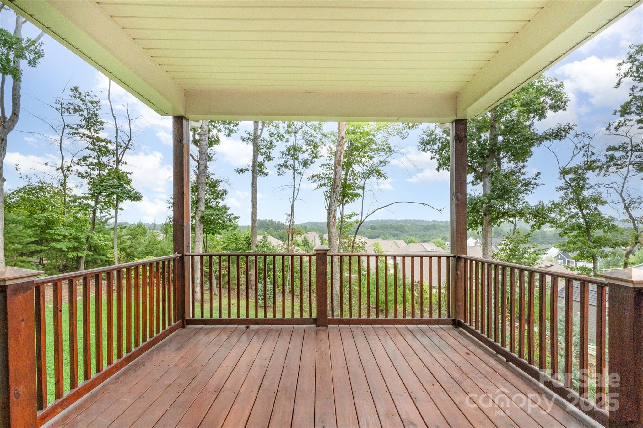 7593 Red Robin Trail