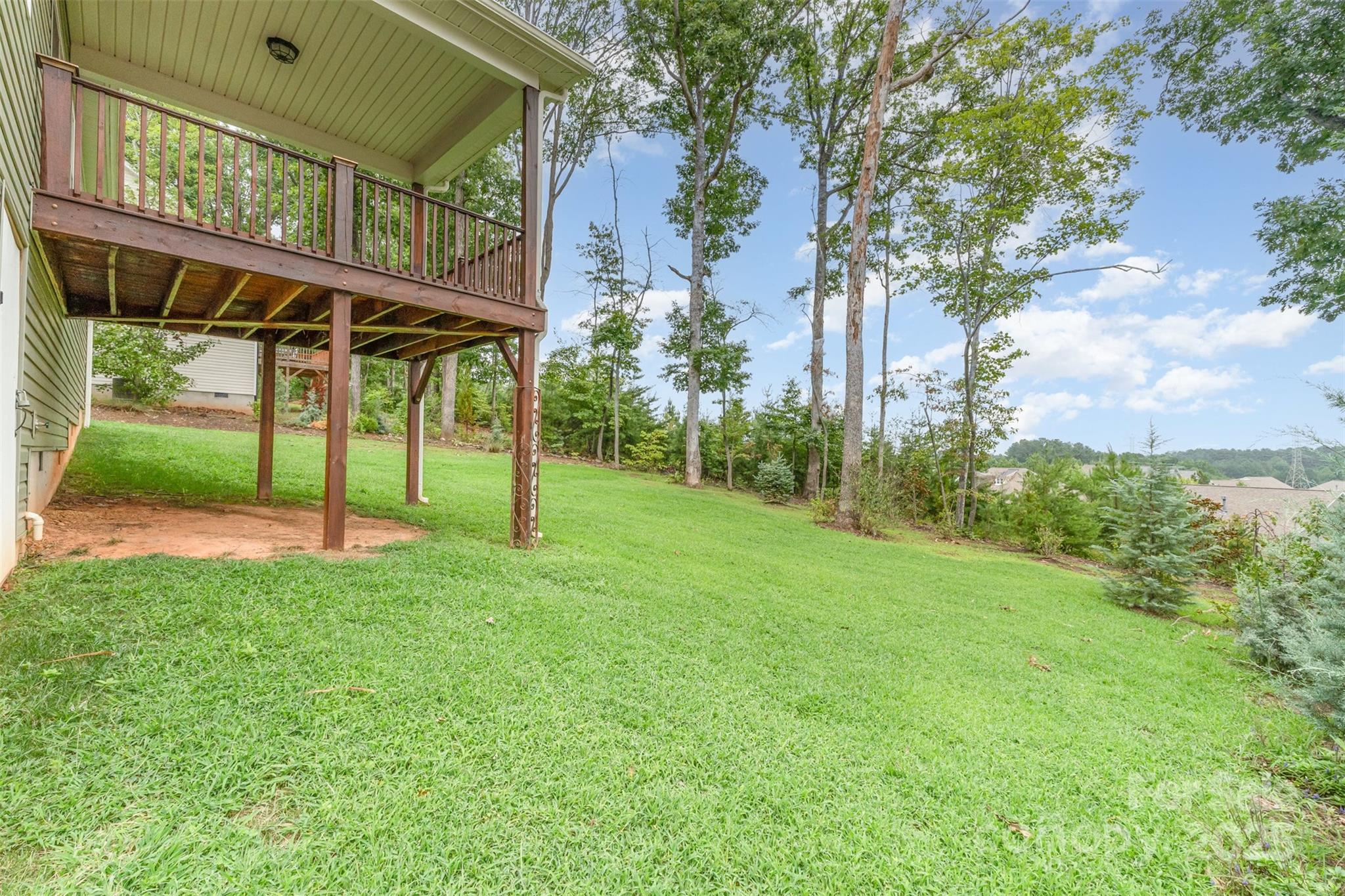 7593 Red Robin Trail