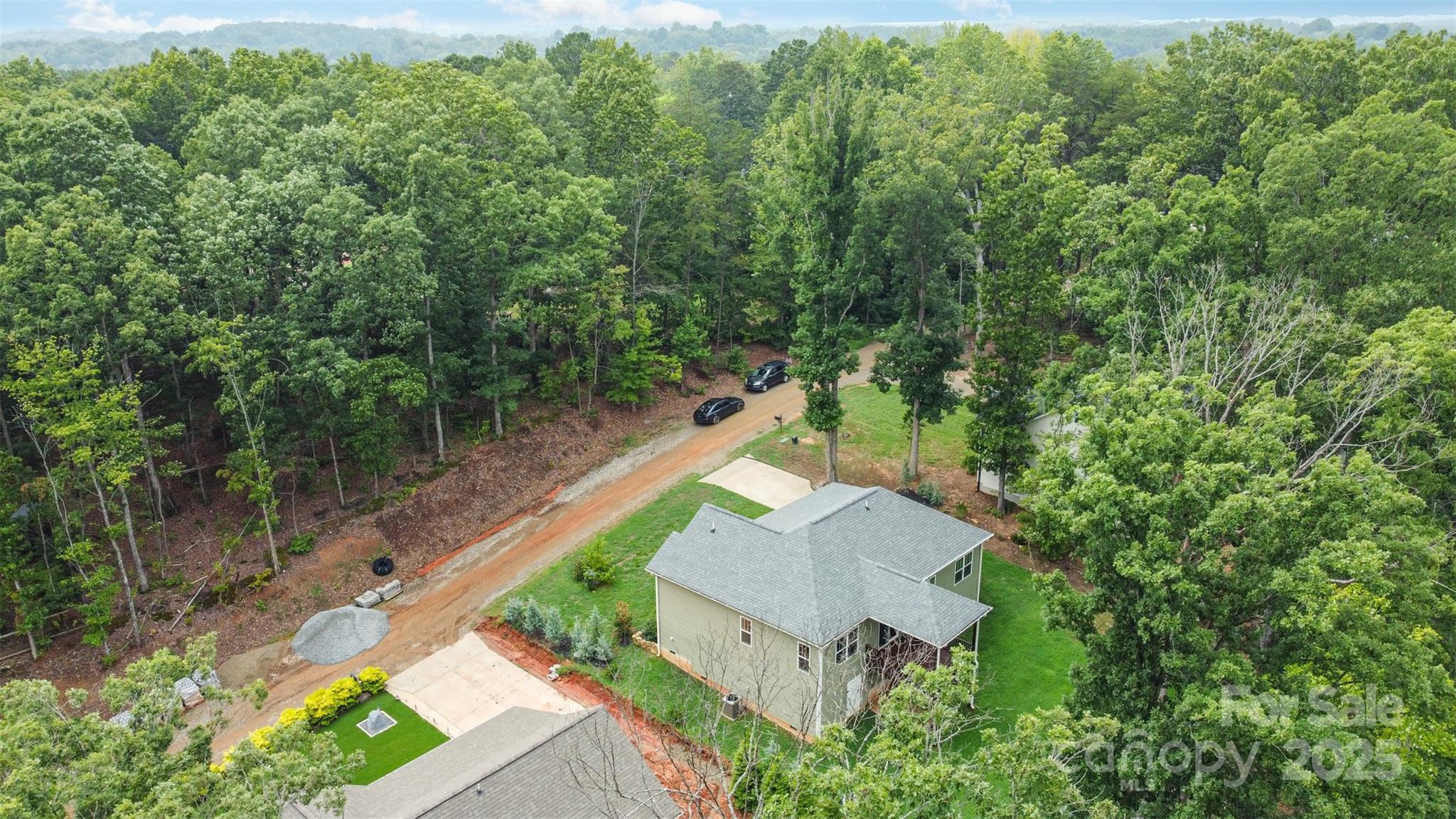 7593 Red Robin Trail