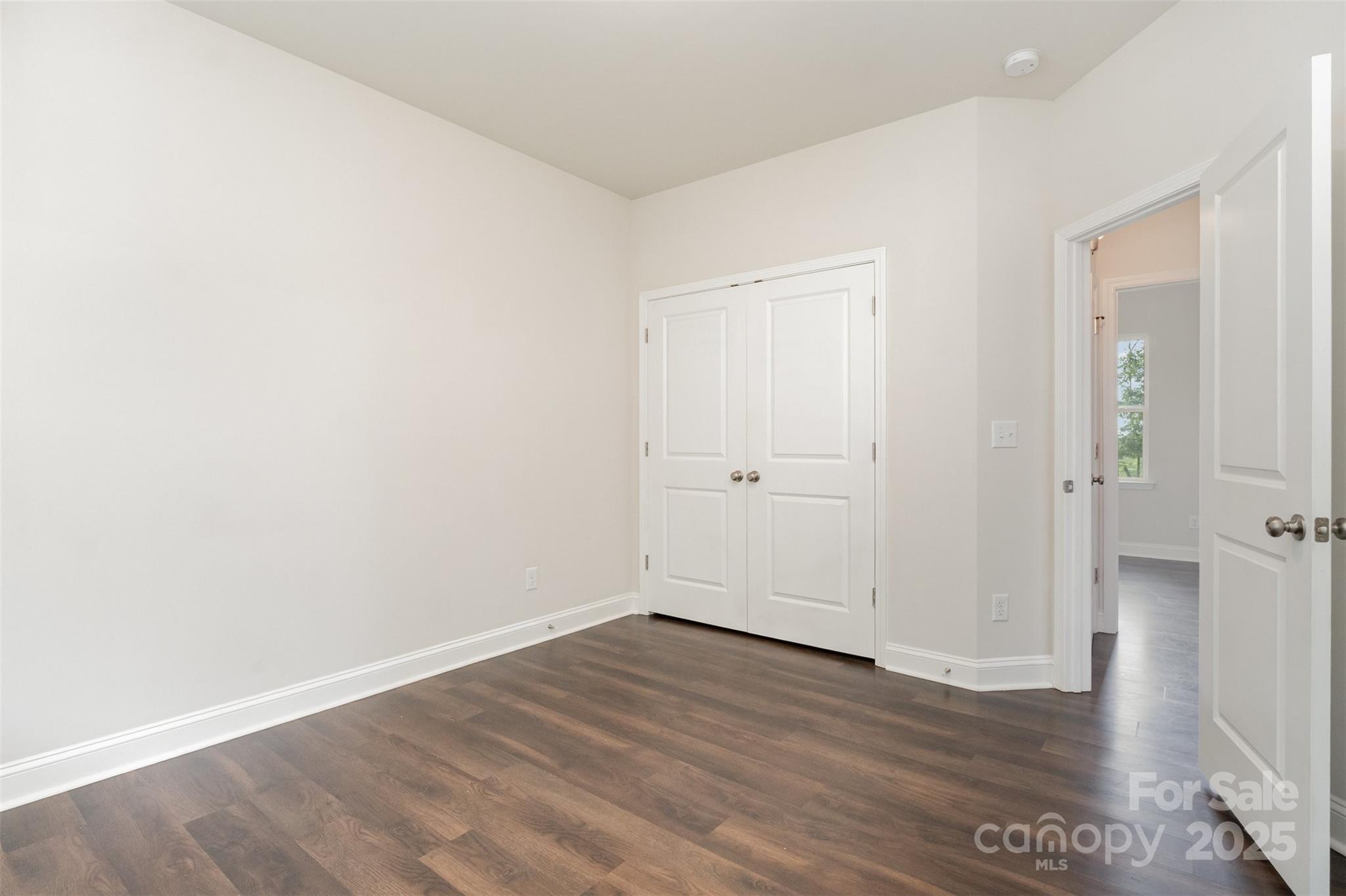 7593 Red Robin Trail
