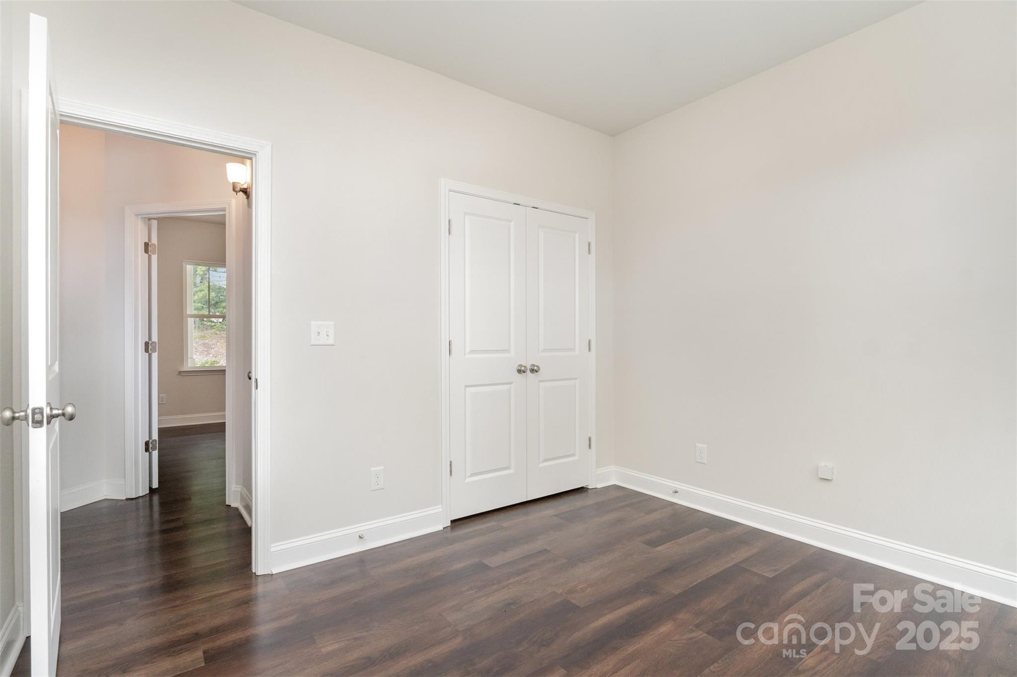 7593 Red Robin Trail