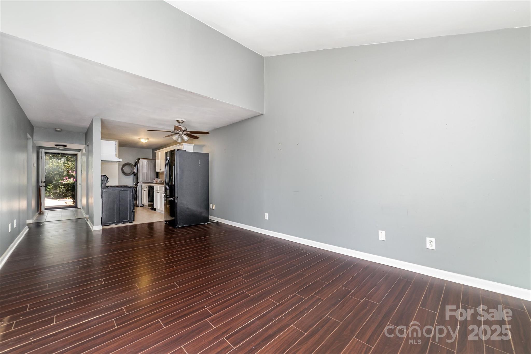 1635 Merry Oaks Road