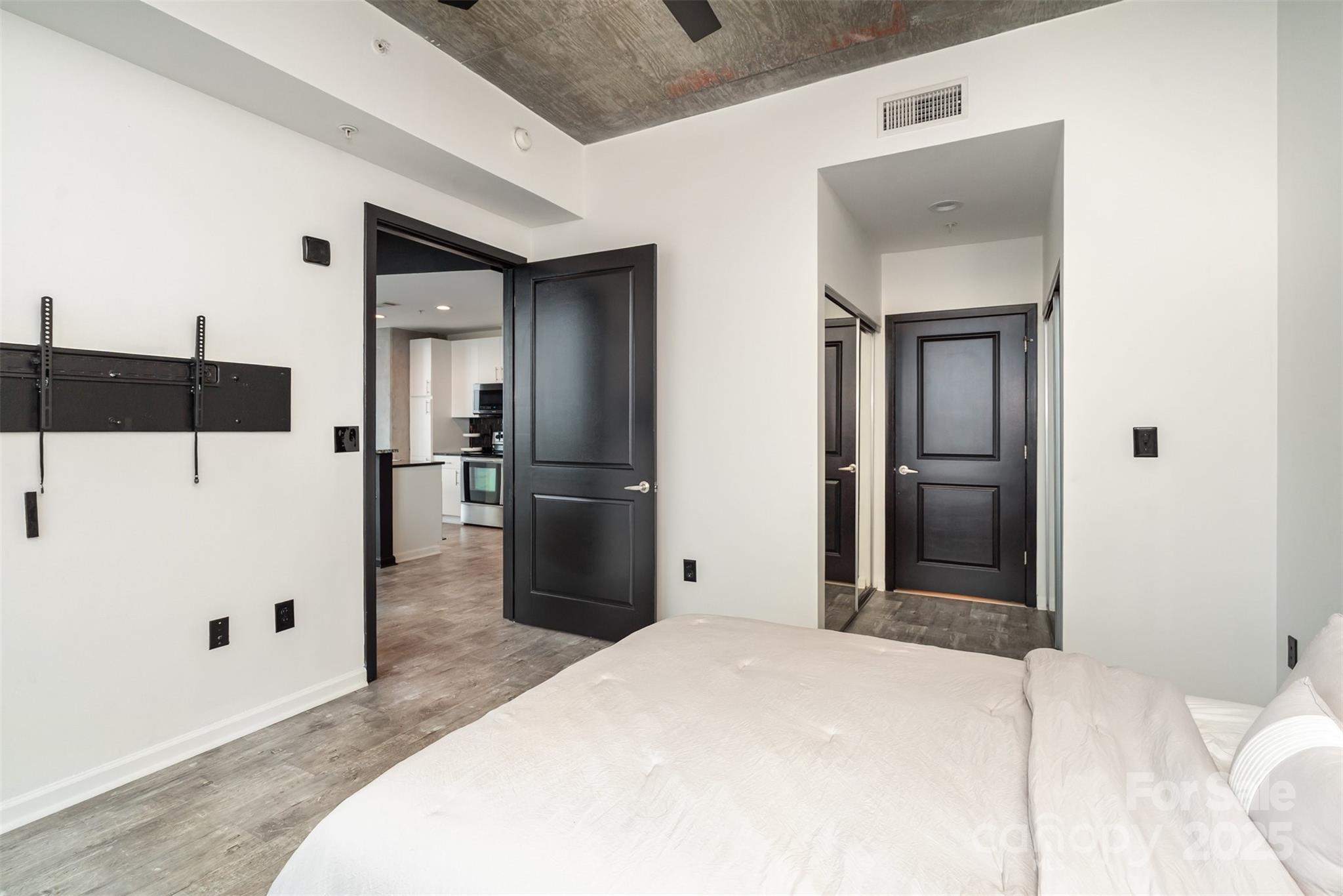 210 N Church Street Unit: 1214