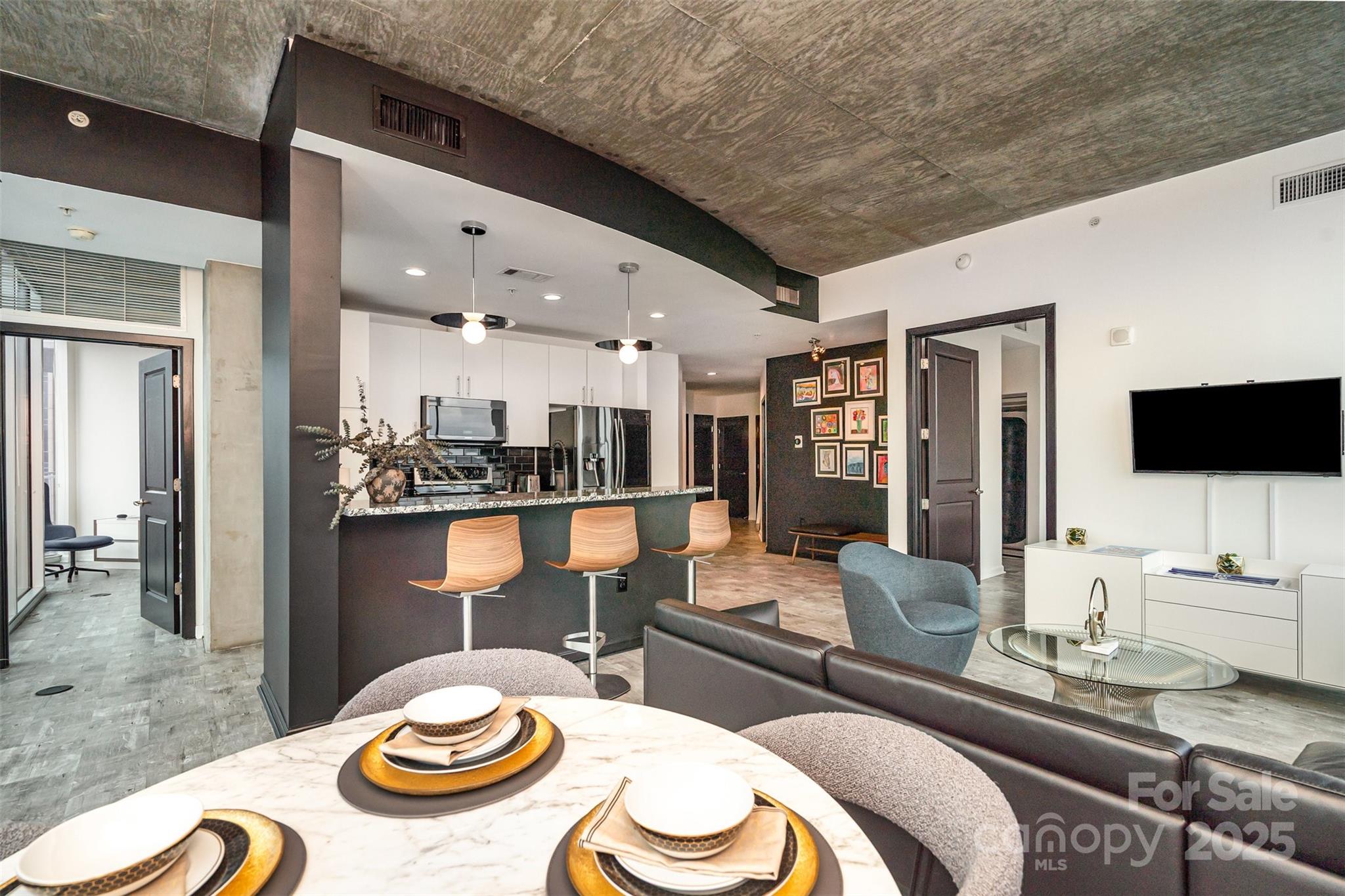 210 N Church Street Unit: 1214
