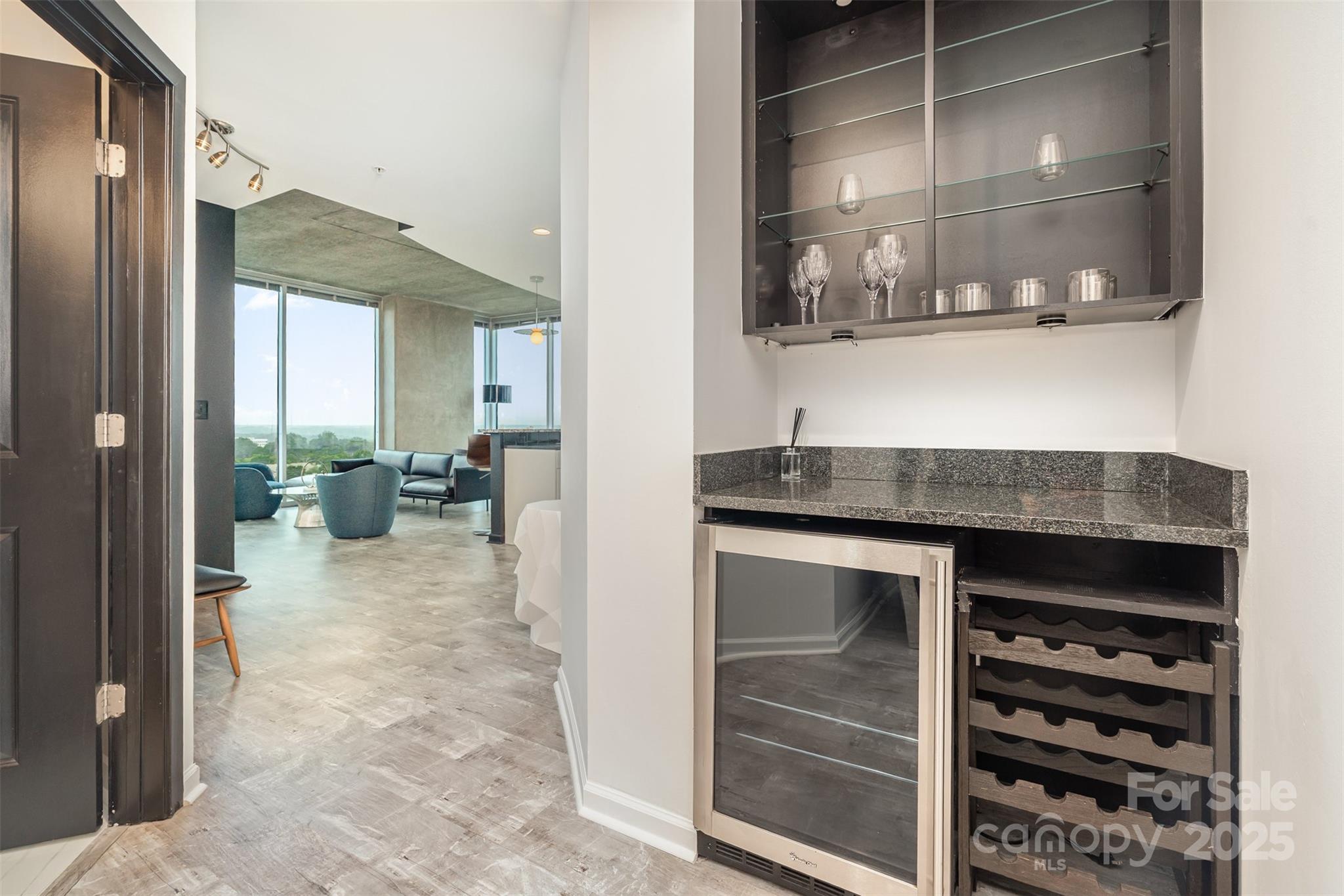210 N Church Street Unit: 1214