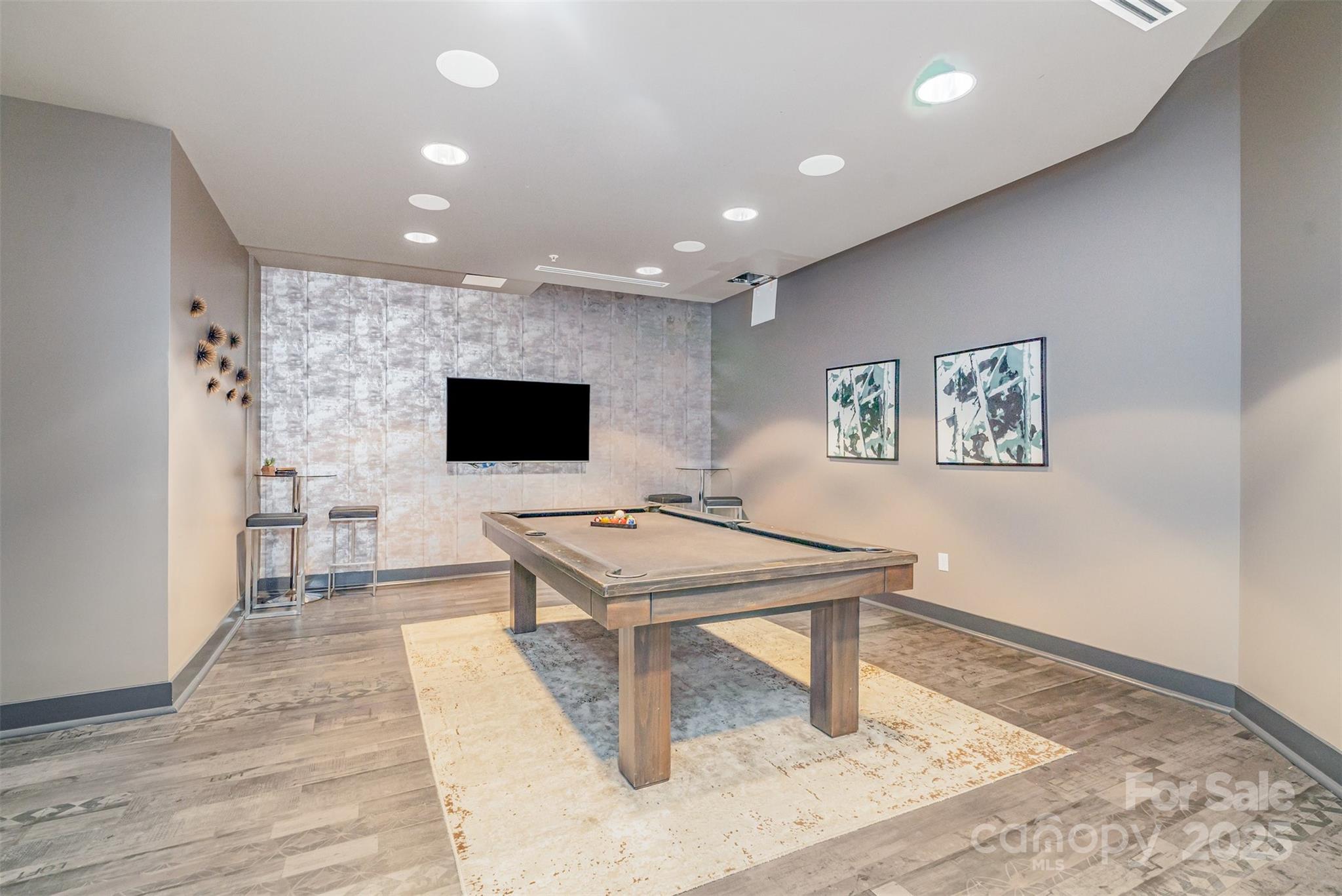 210 N Church Street Unit: 1214