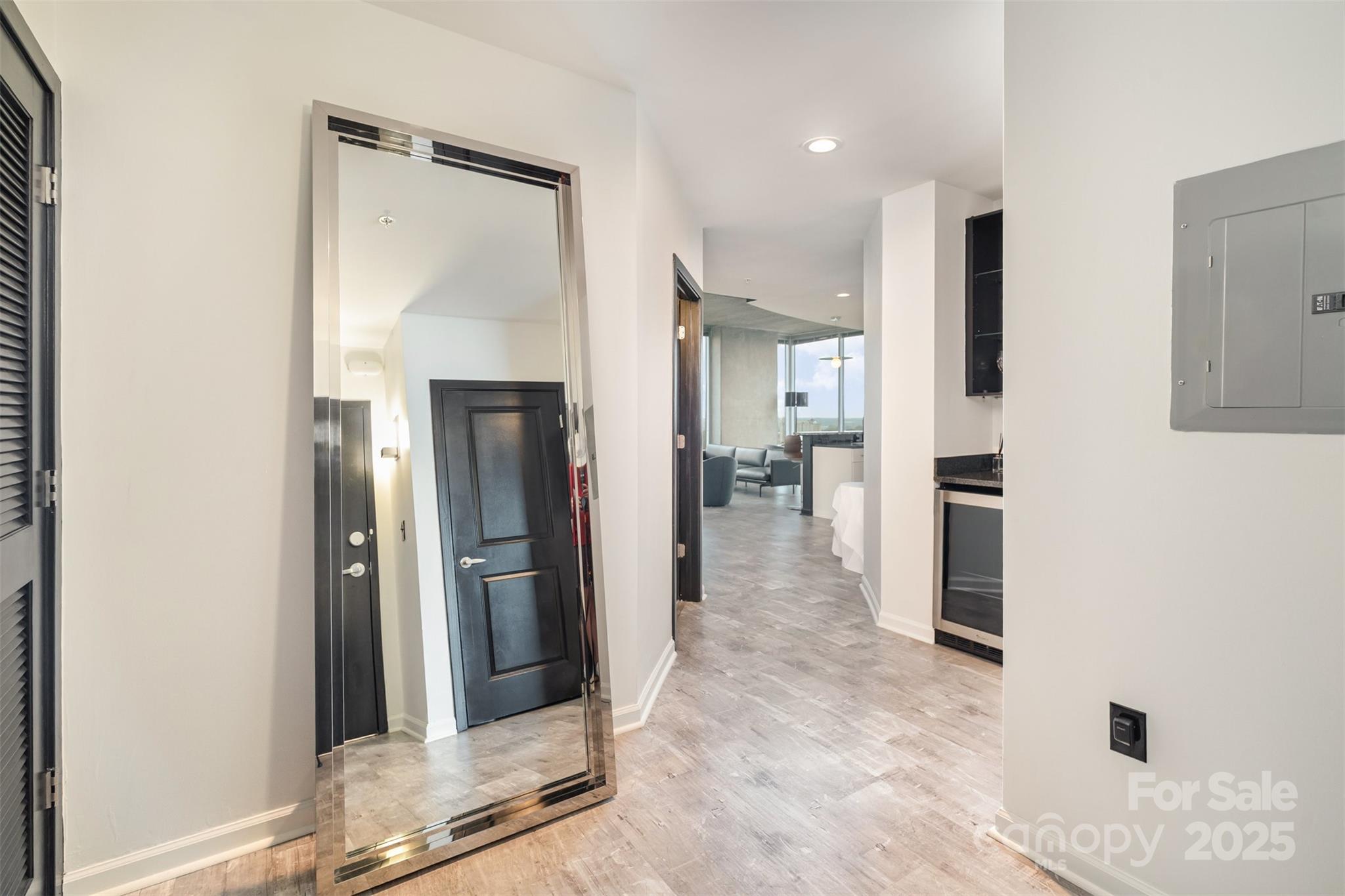 210 N Church Street Unit: 1214