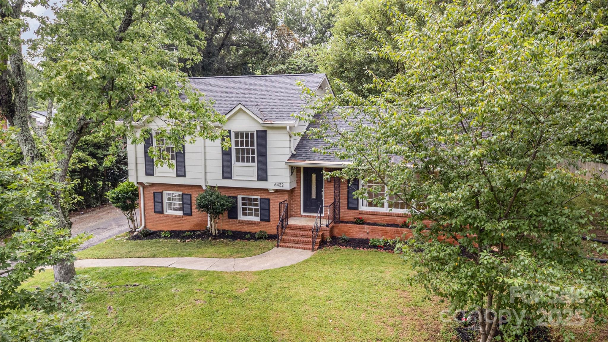 6422 Idlebrook Drive