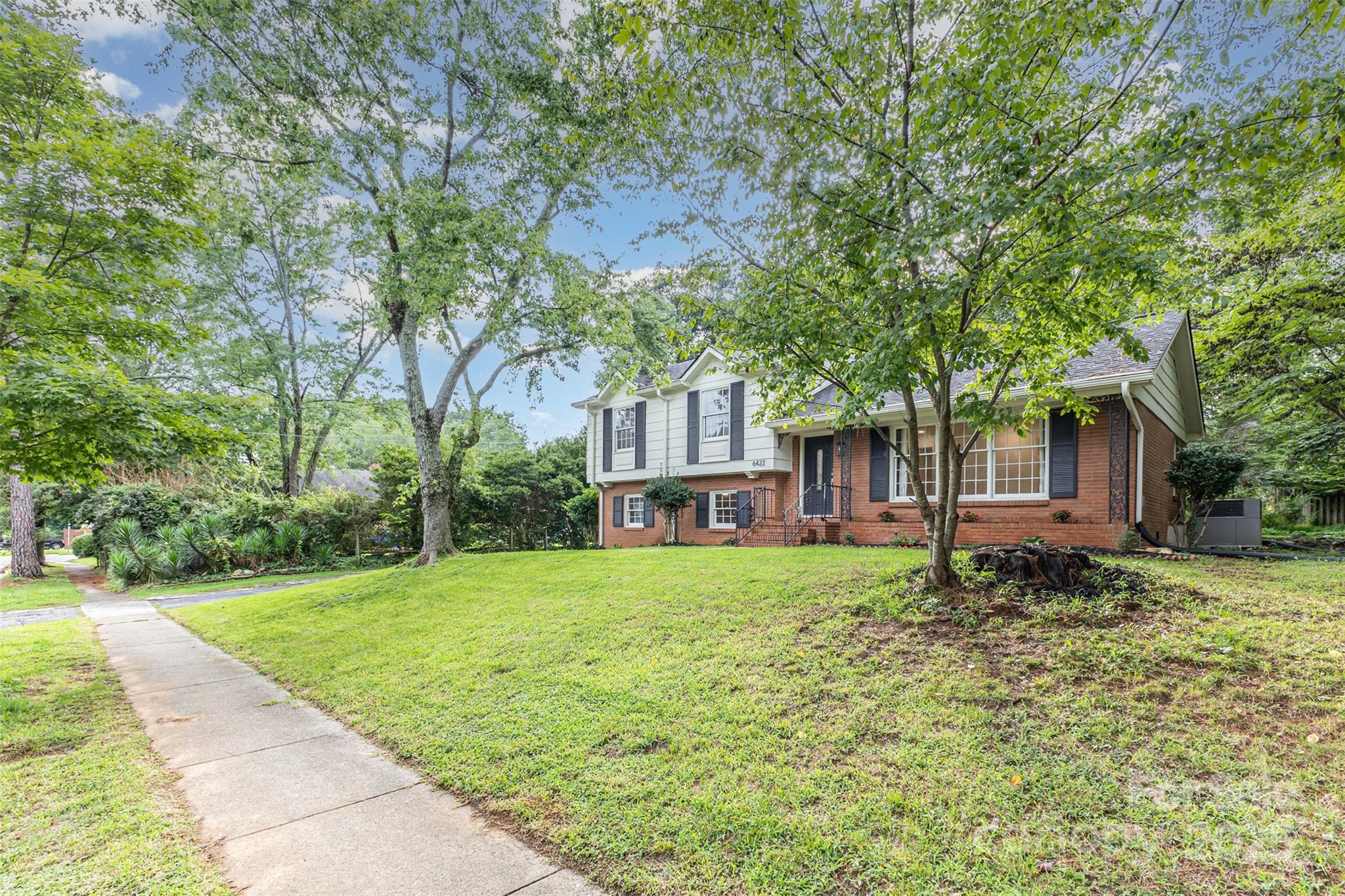 6422 Idlebrook Drive
