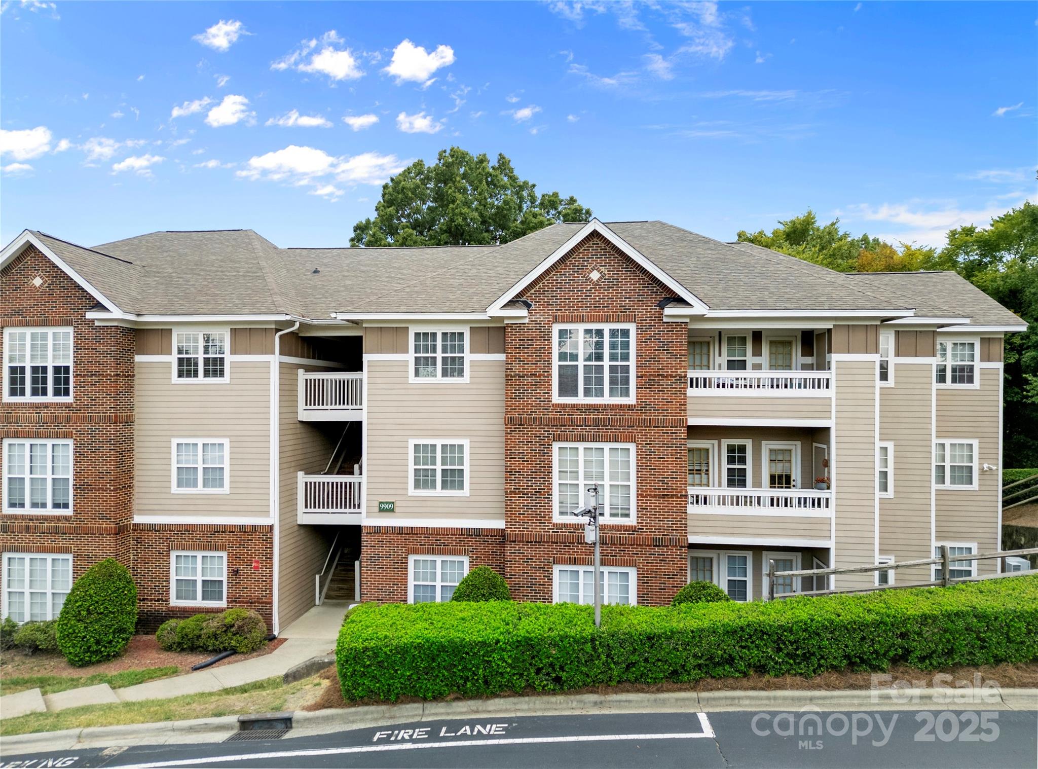 9909 Campus Walk Lane Unit: M