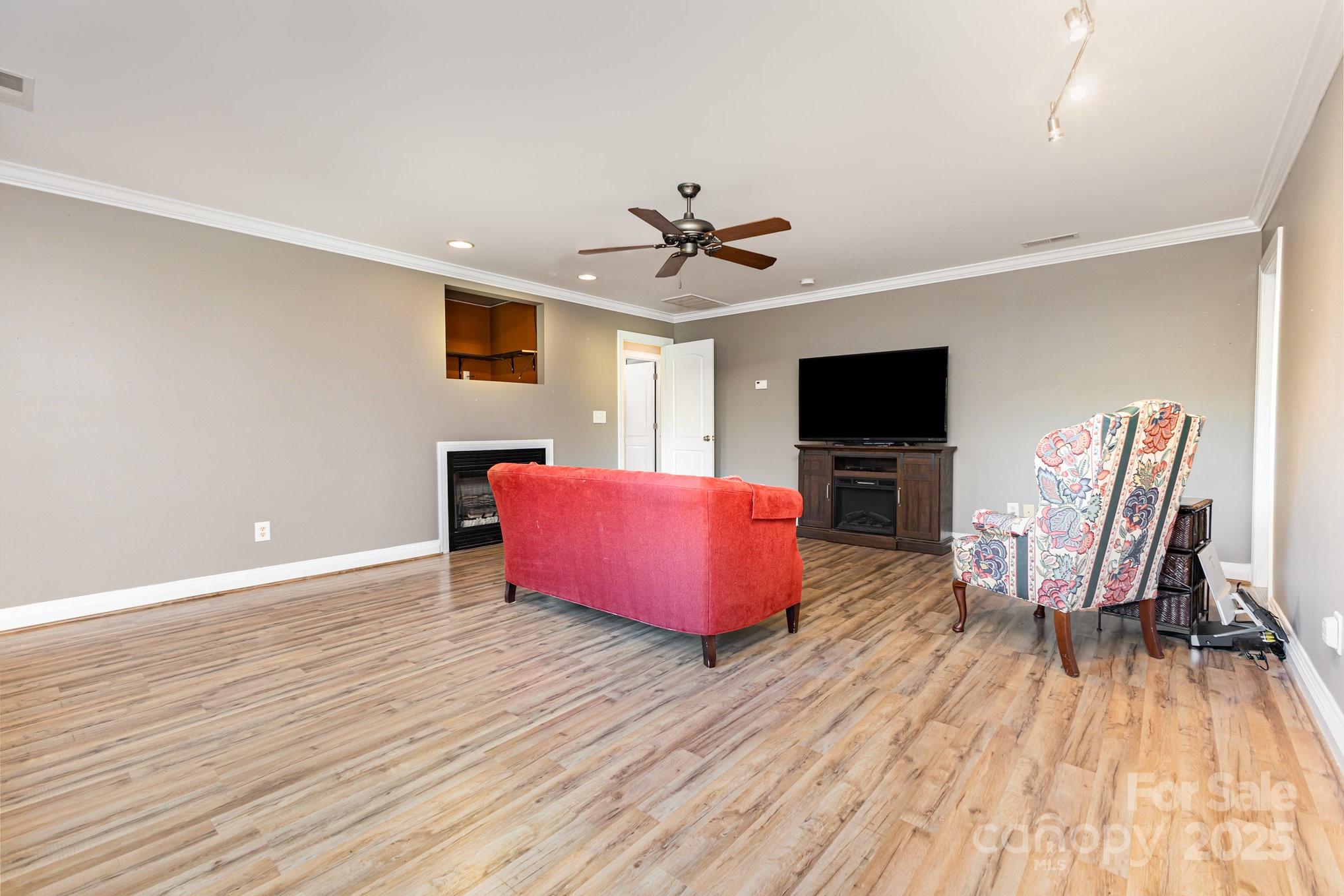 2227 Nash Road