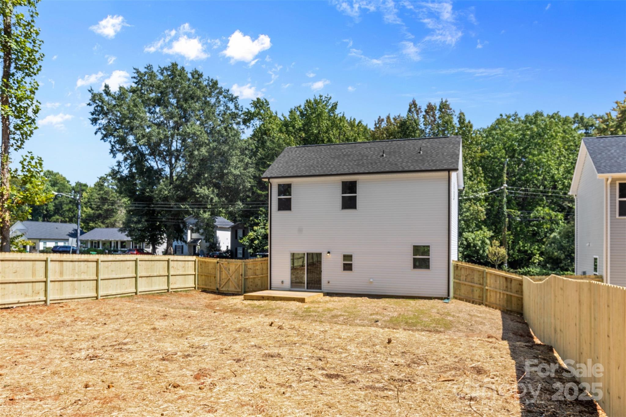 6331 Carver Boulevard