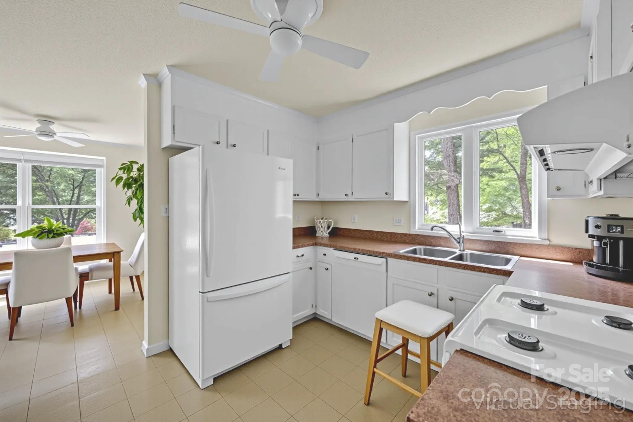 7904 Deep Hollow Court