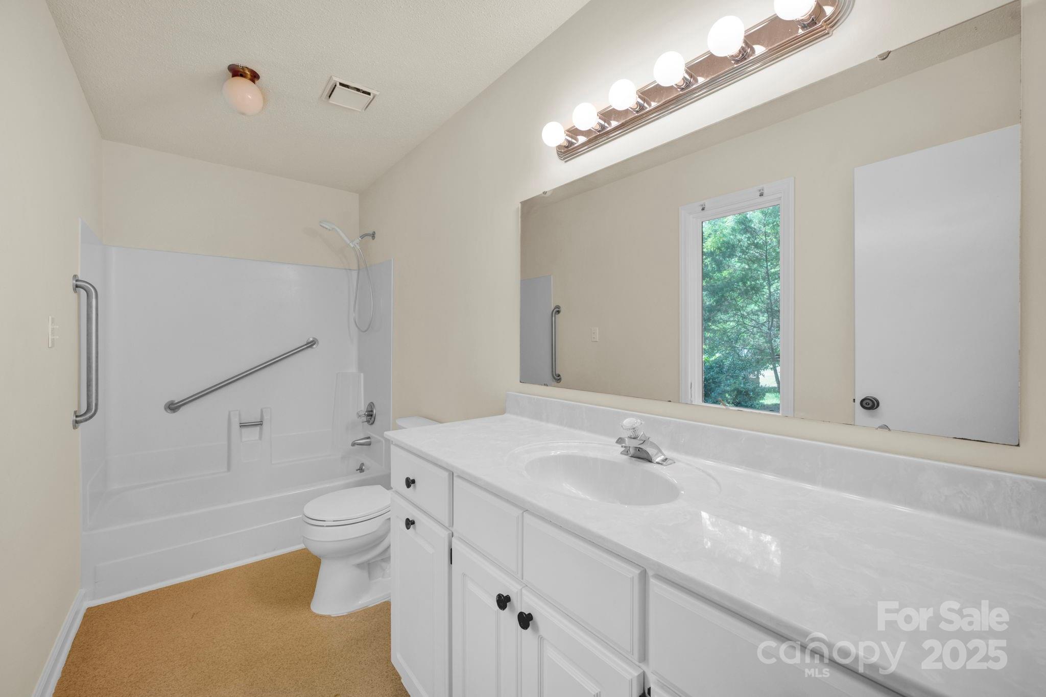 7904 Deep Hollow Court