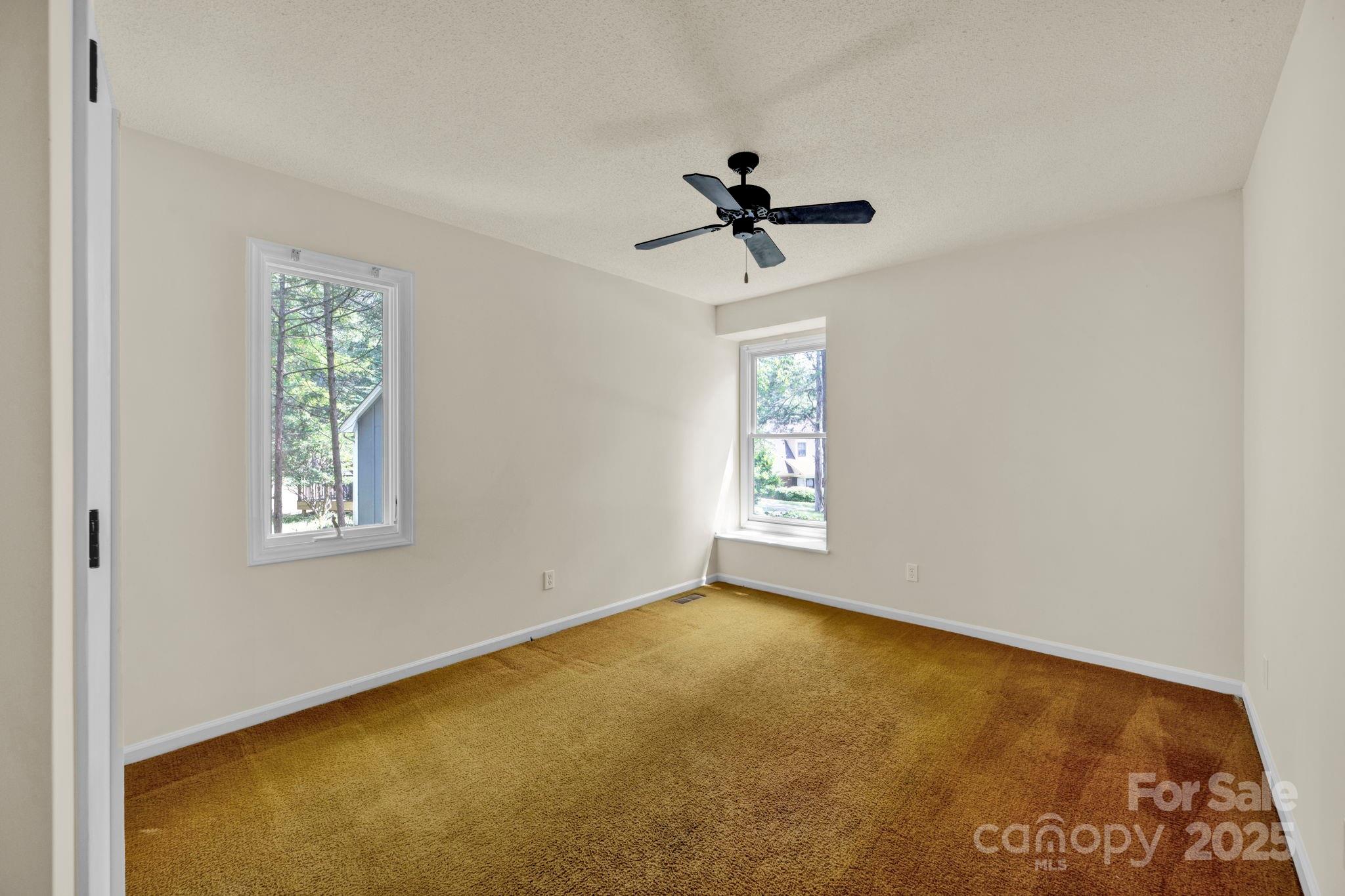 7904 Deep Hollow Court