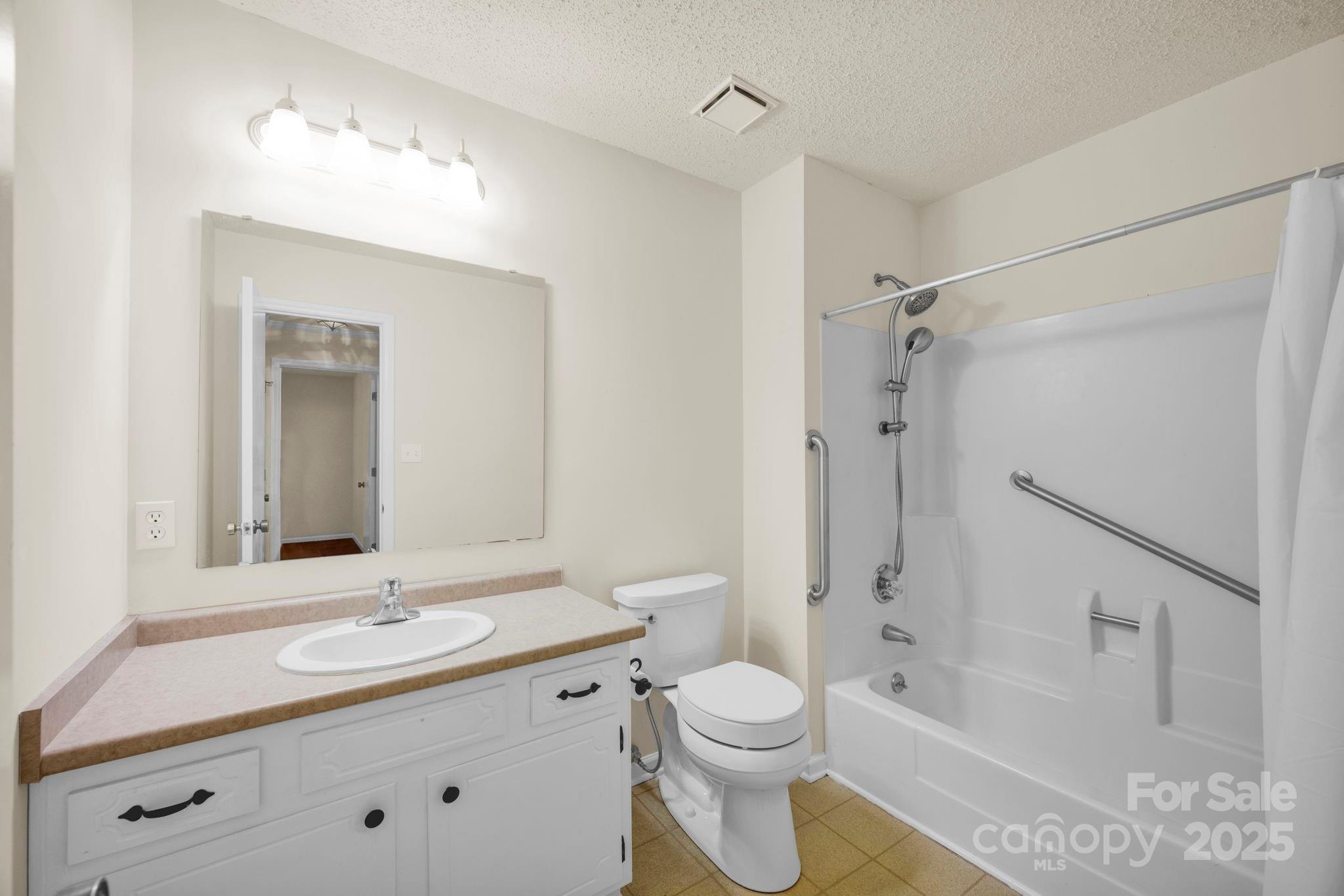 7904 Deep Hollow Court