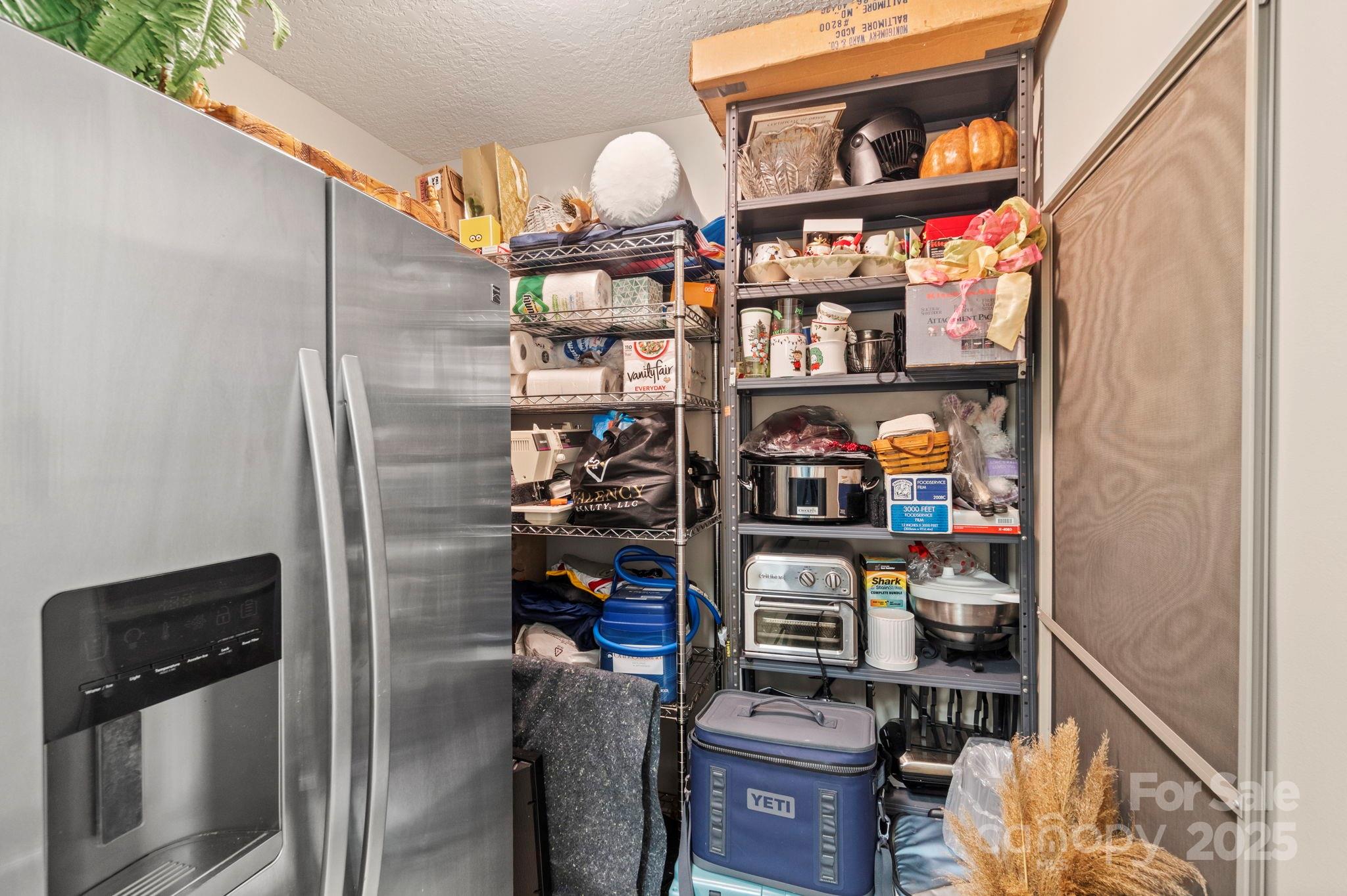 2459 Coltsview Lane