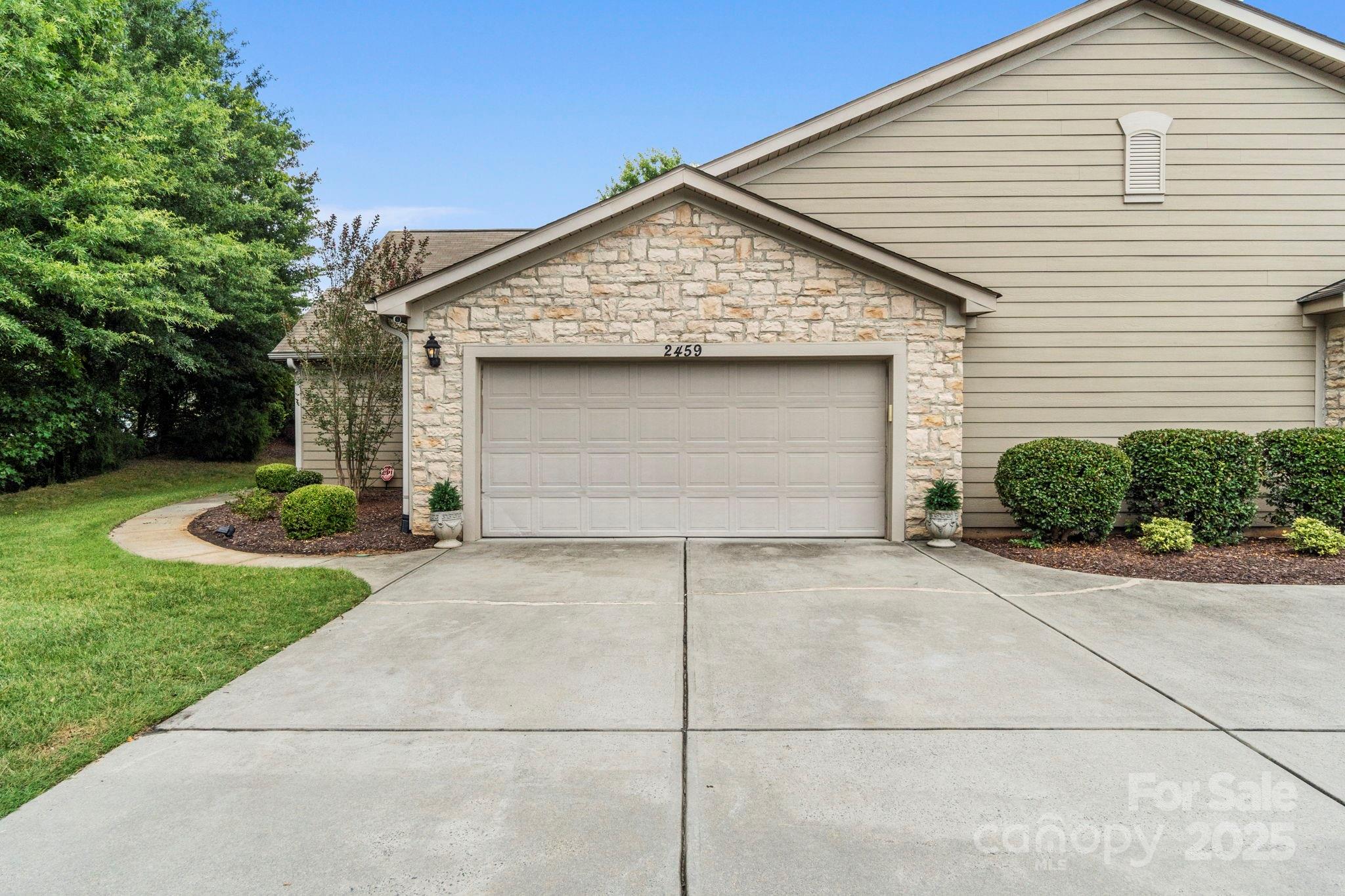 2459 Coltsview Lane