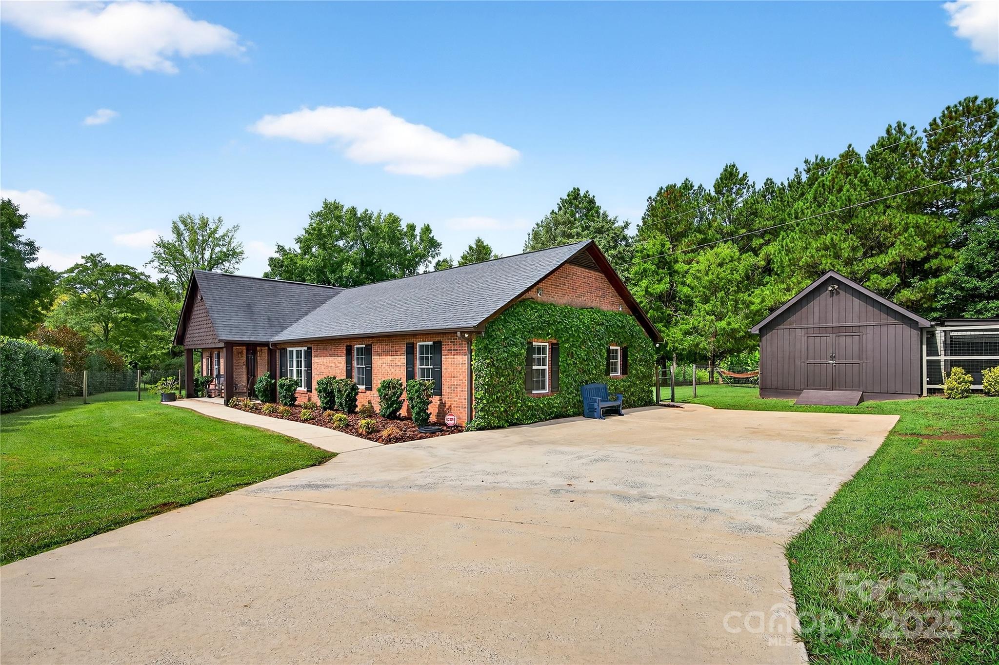 9592 Yarborough Road