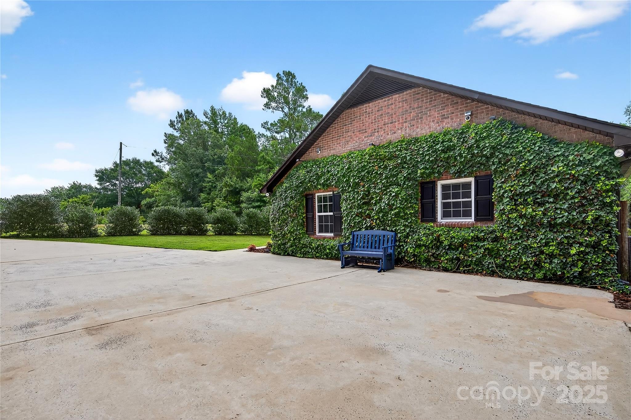 9592 Yarborough Road