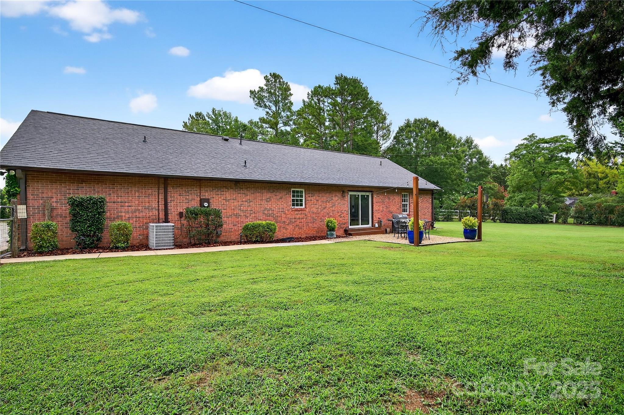 9592 Yarborough Road