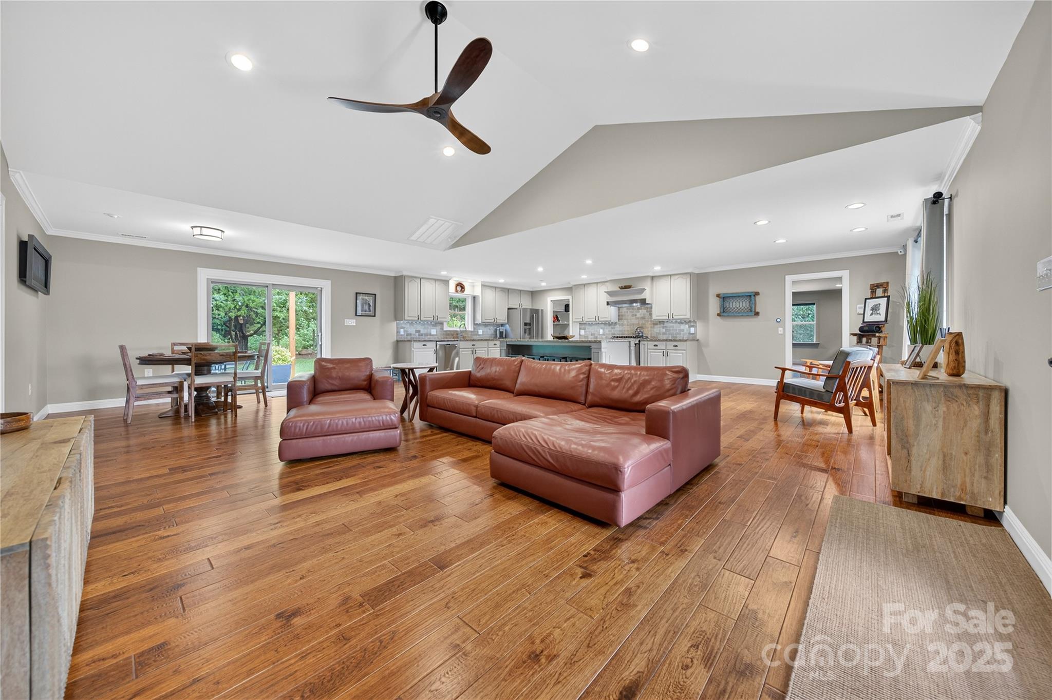 9592 Yarborough Road