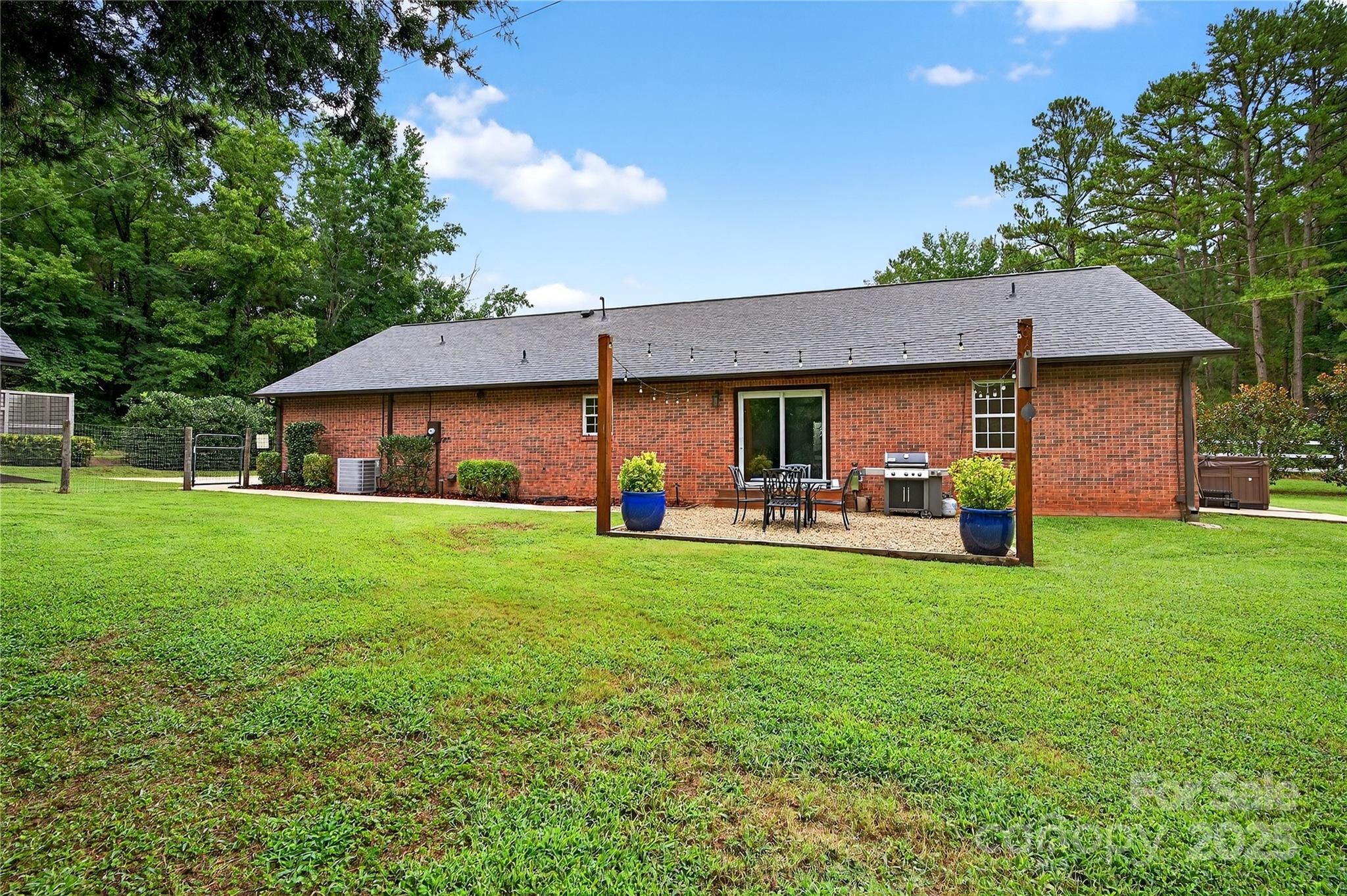 9592 Yarborough Road