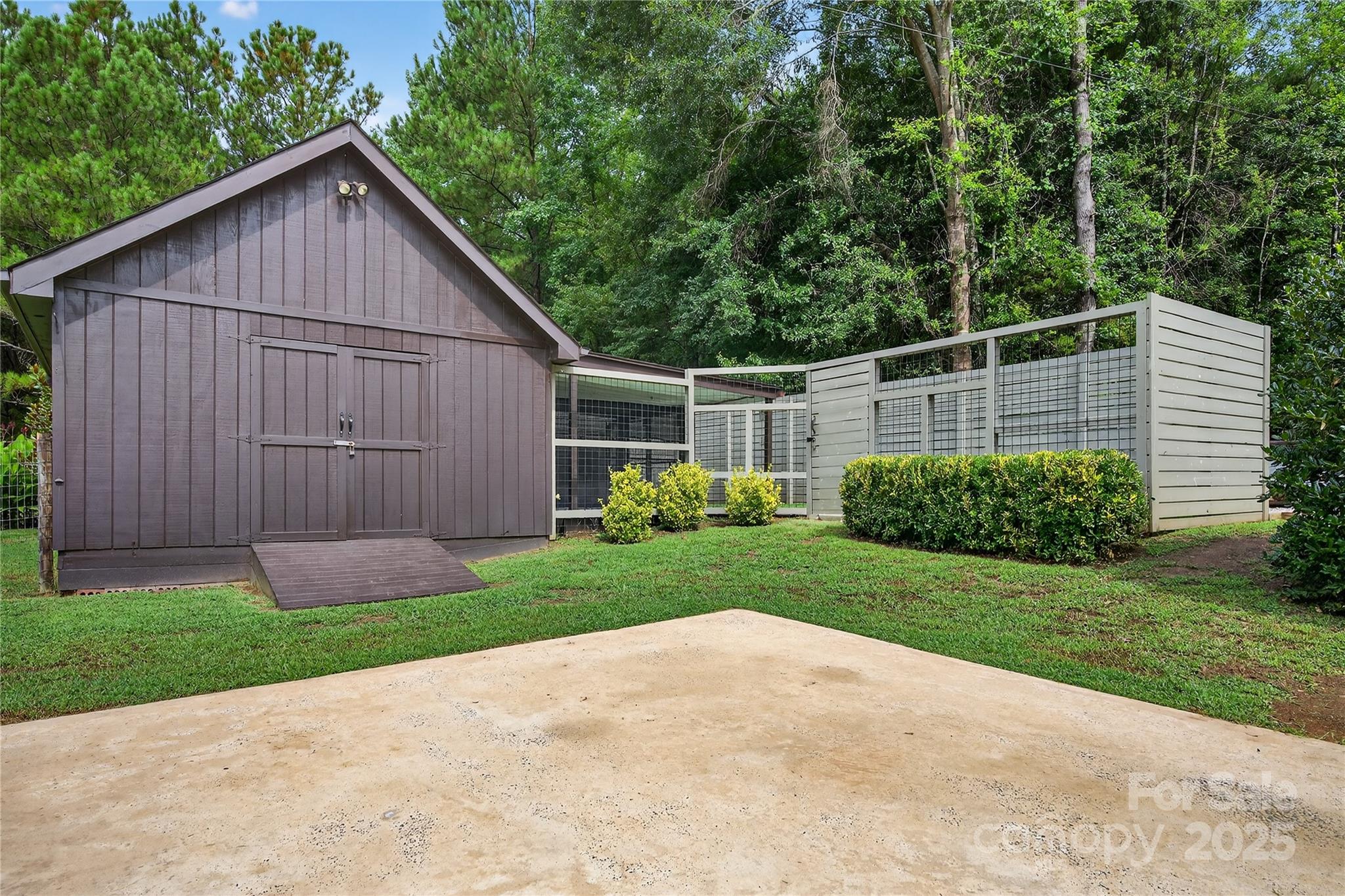 9592 Yarborough Road