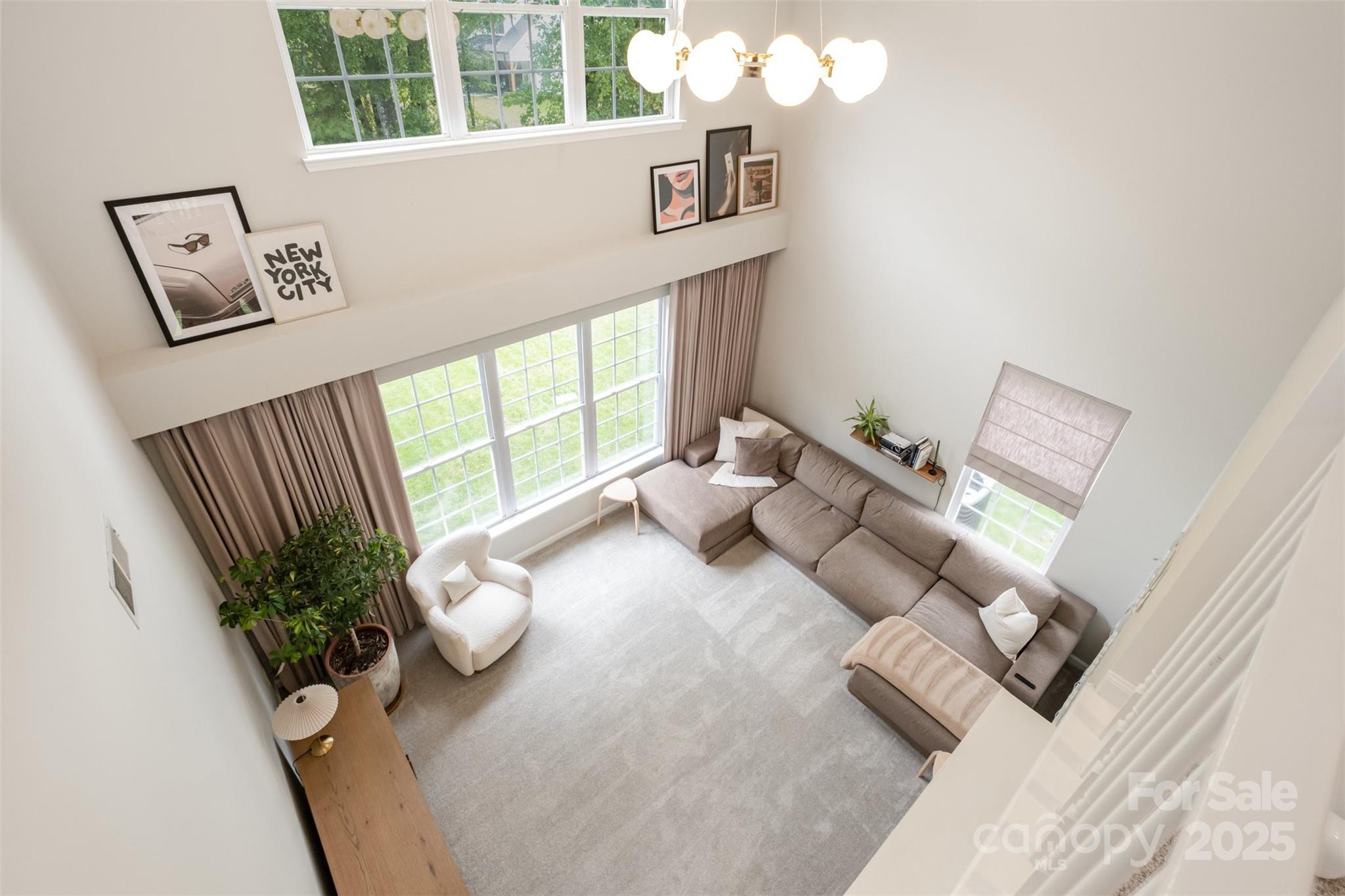 2435 Alaqua Court