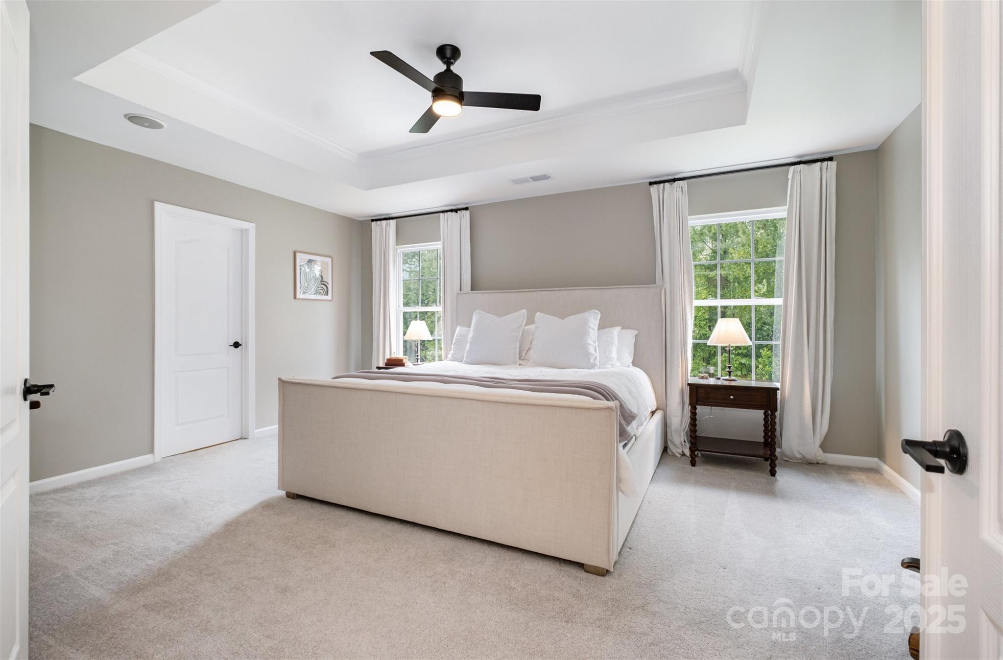 2435 Alaqua Court