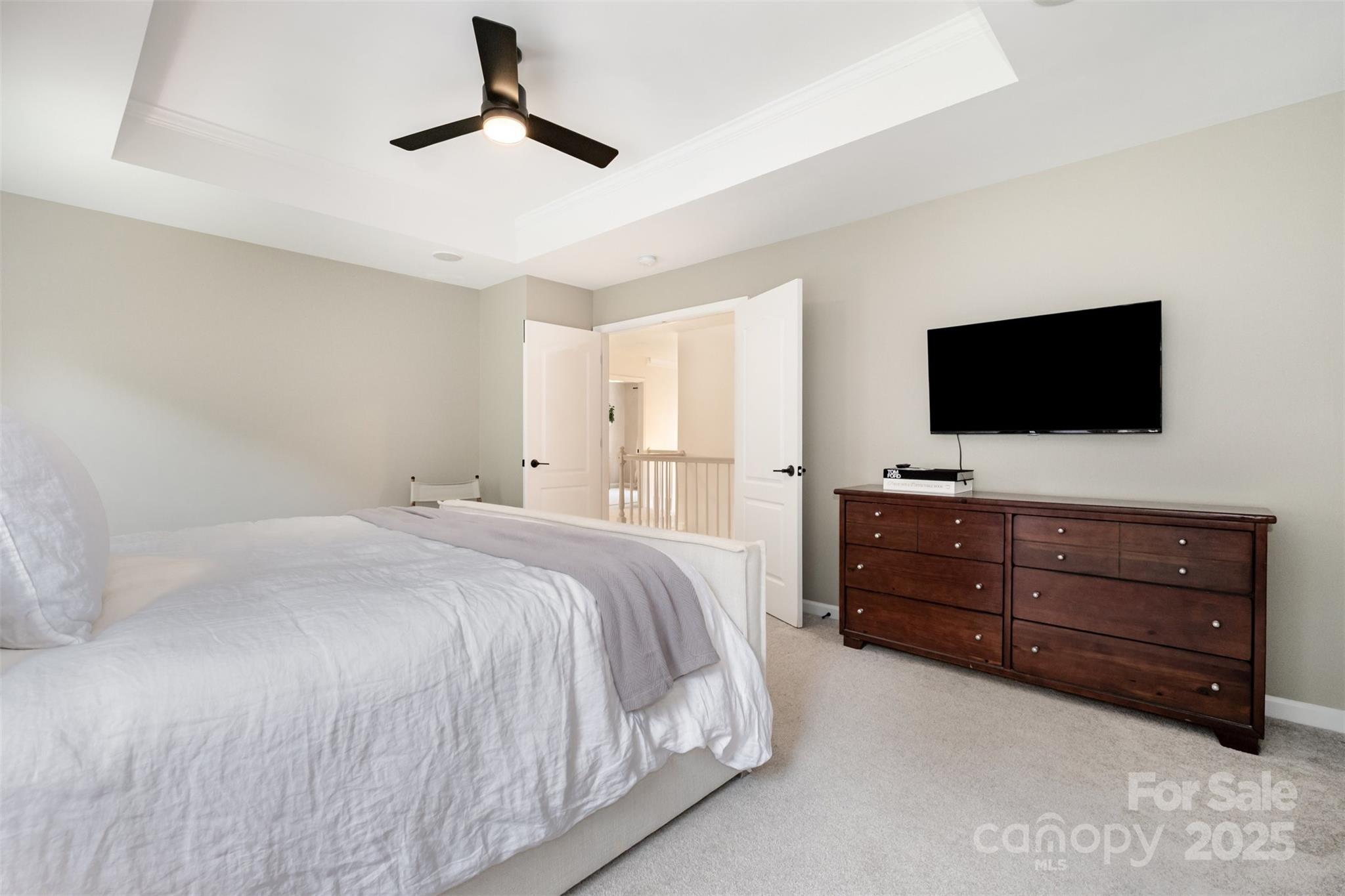 2435 Alaqua Court