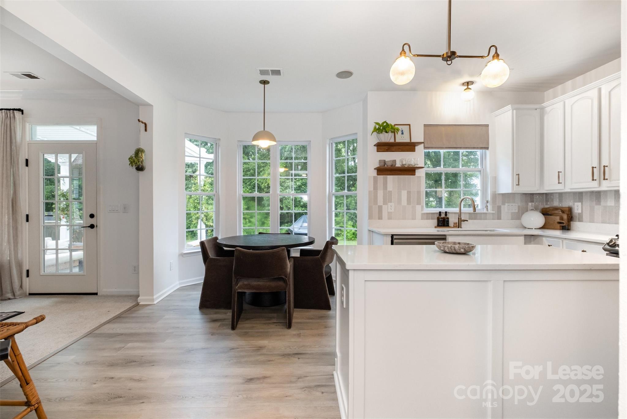2435 Alaqua Court