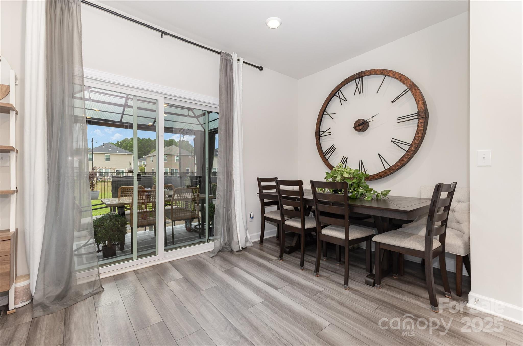 170 Canoga Avenue