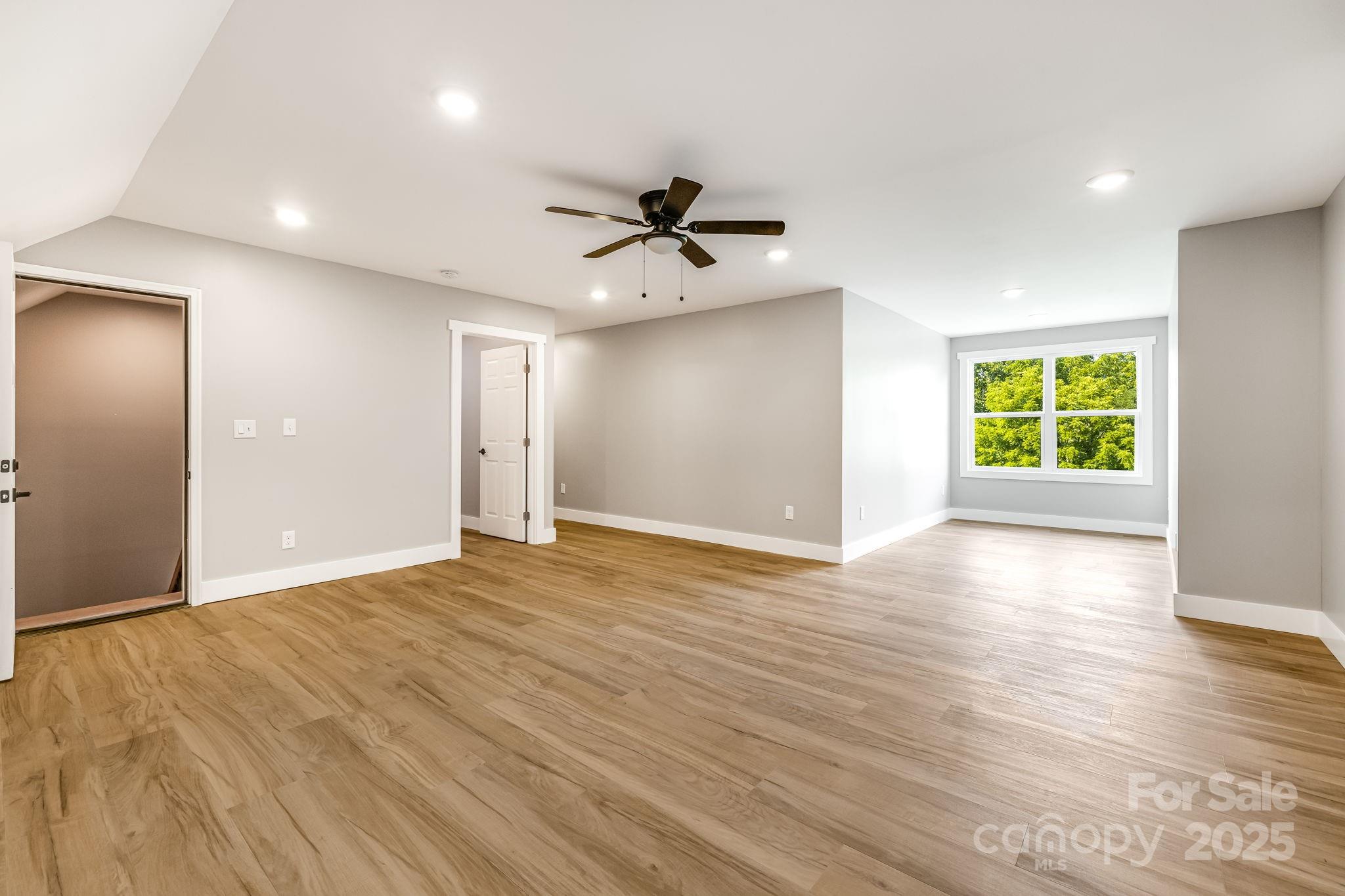 111 Oak Mountain Drive