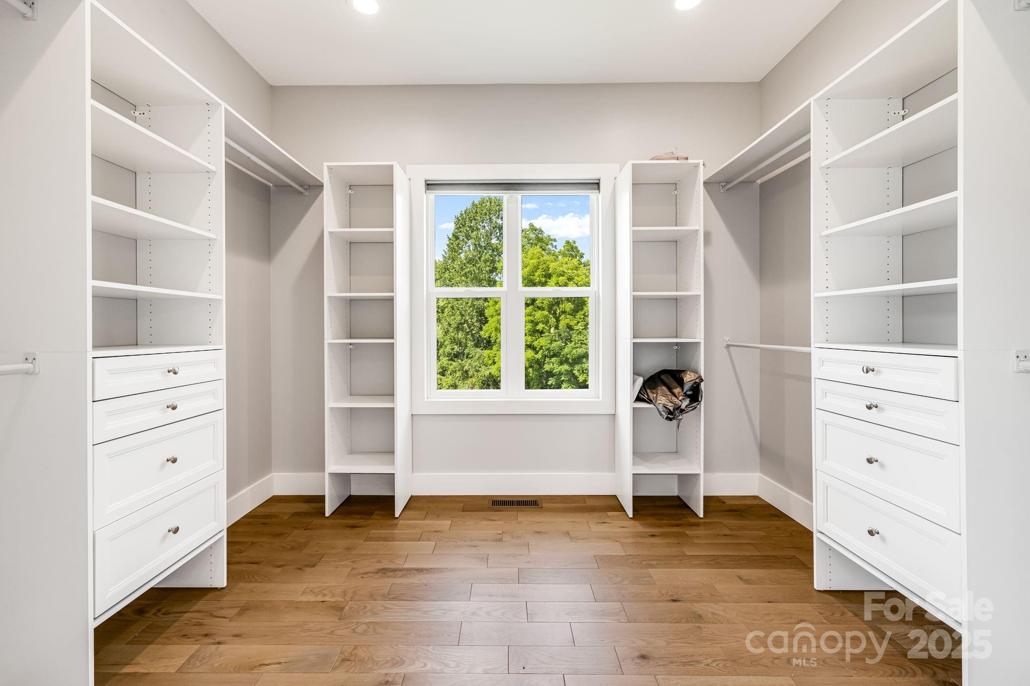 111 Oak Mountain Drive