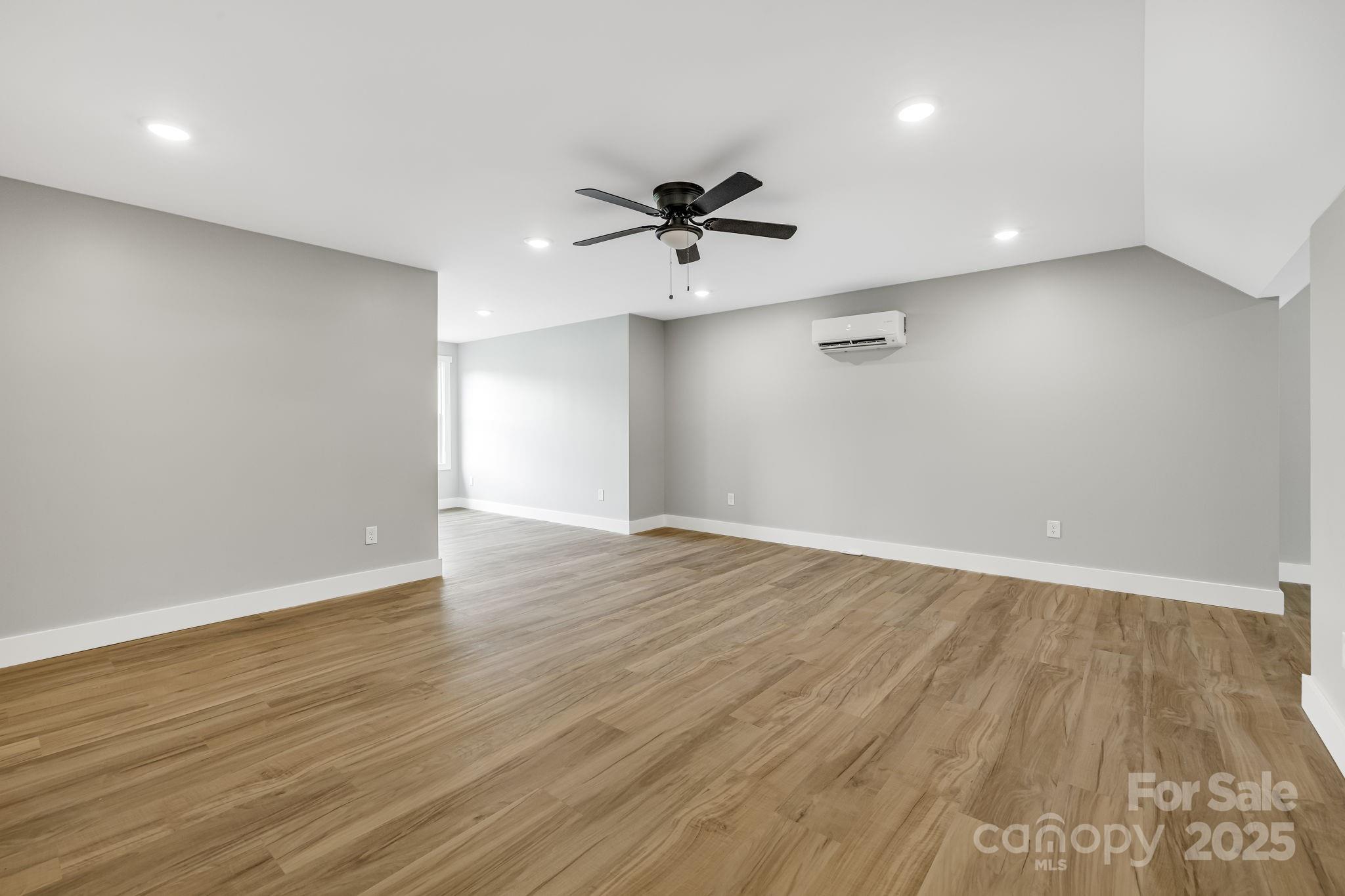 111 Oak Mountain Drive