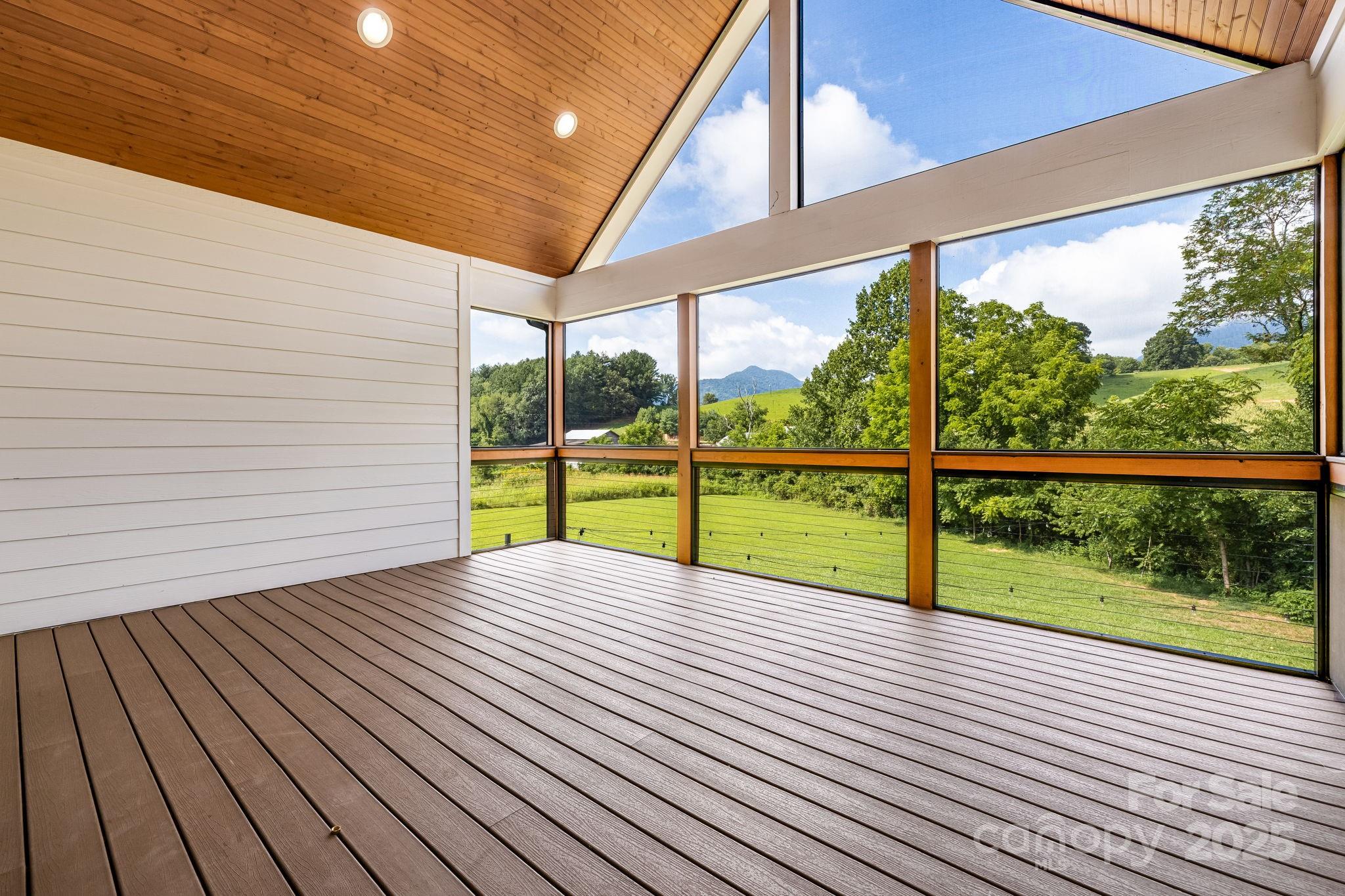 111 Oak Mountain Drive