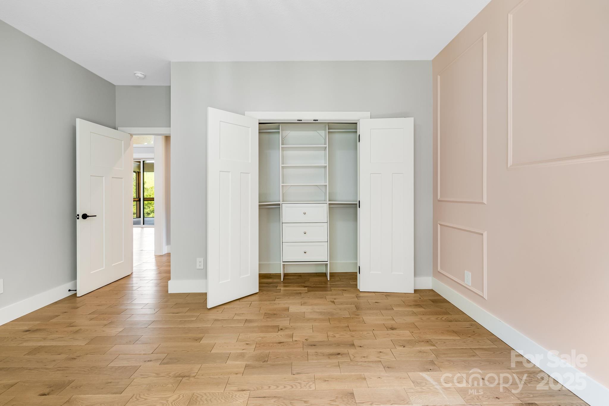 111 Oak Mountain Drive