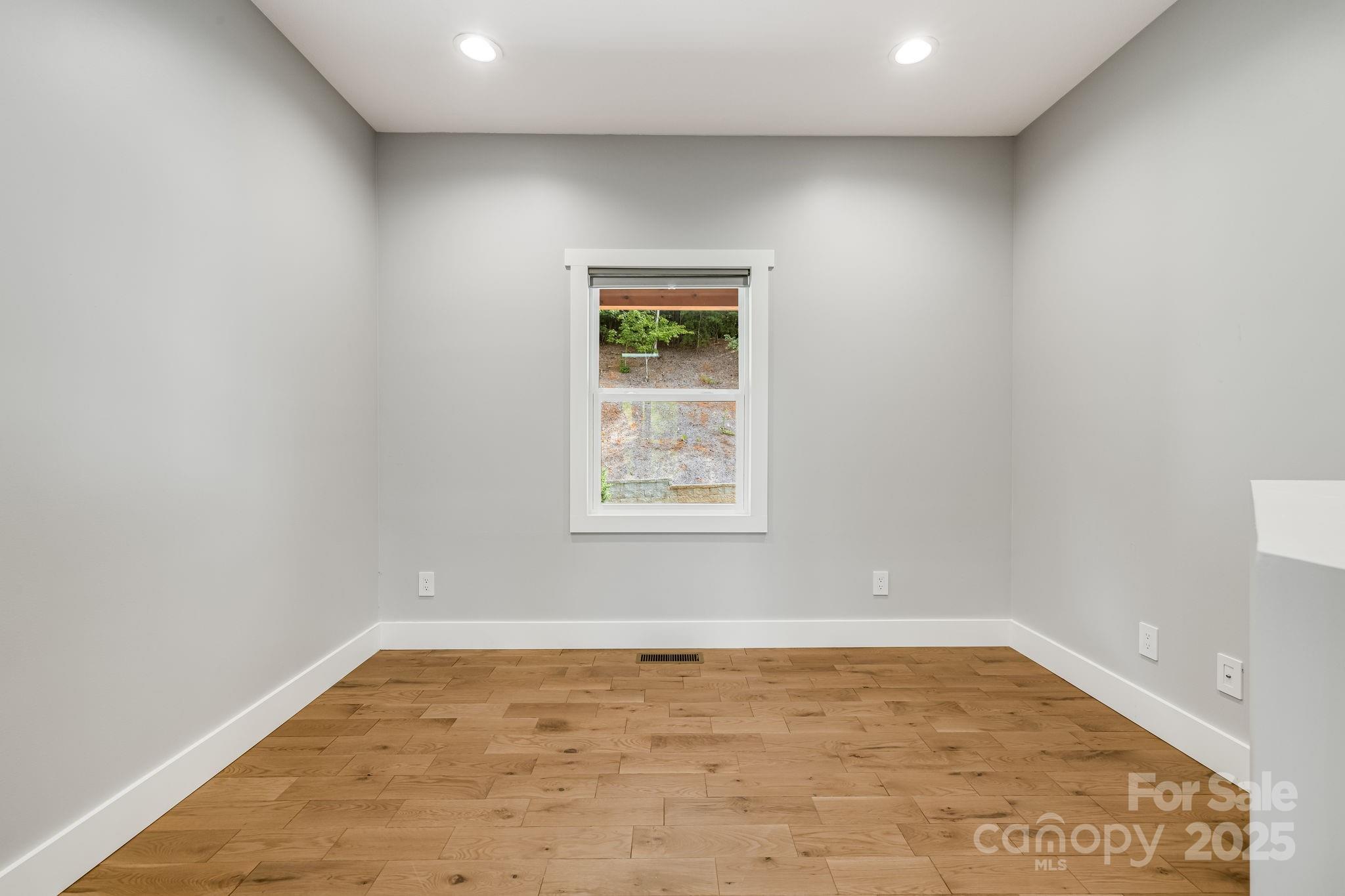 111 Oak Mountain Drive